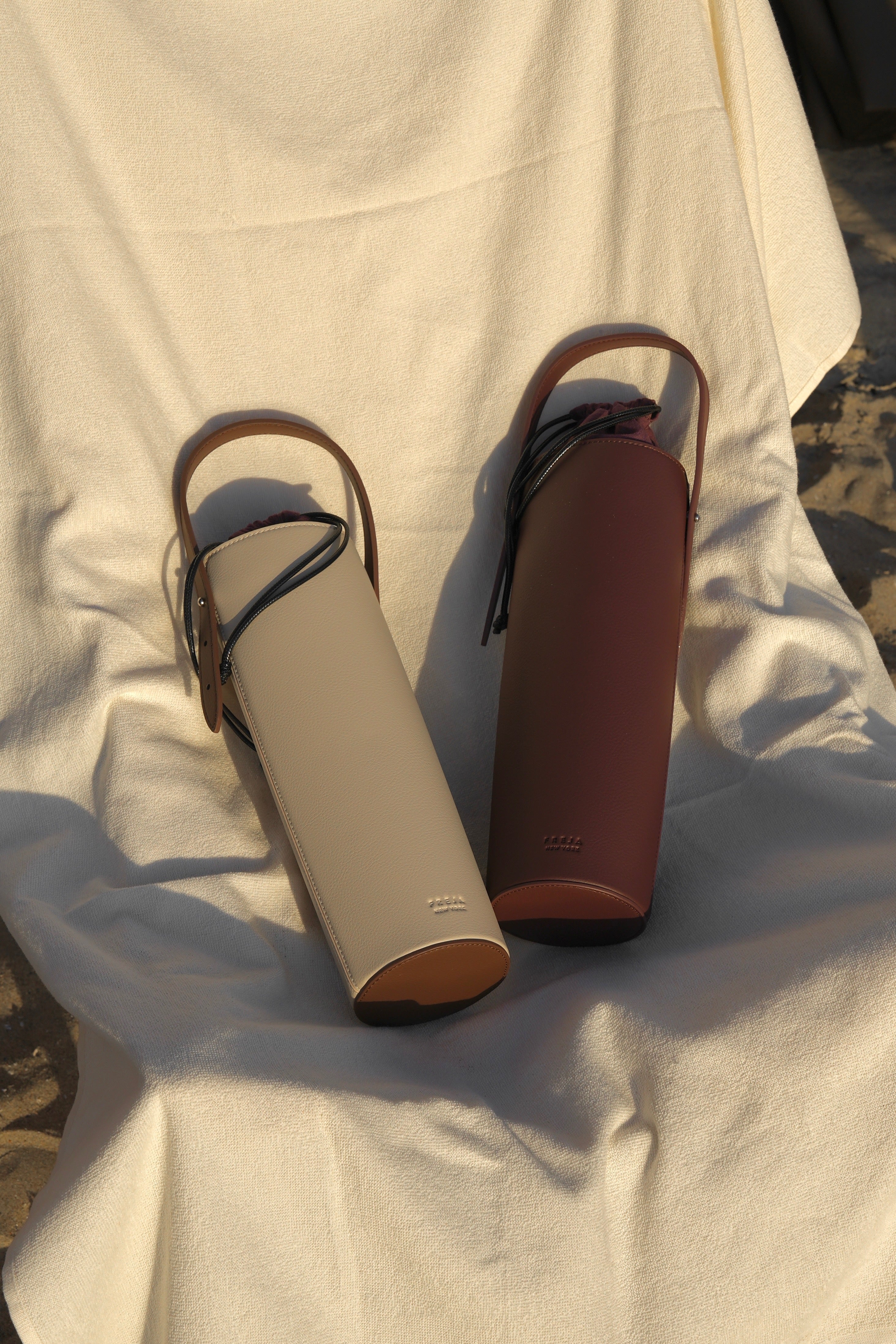 Freja Wine Carrier Cedar
