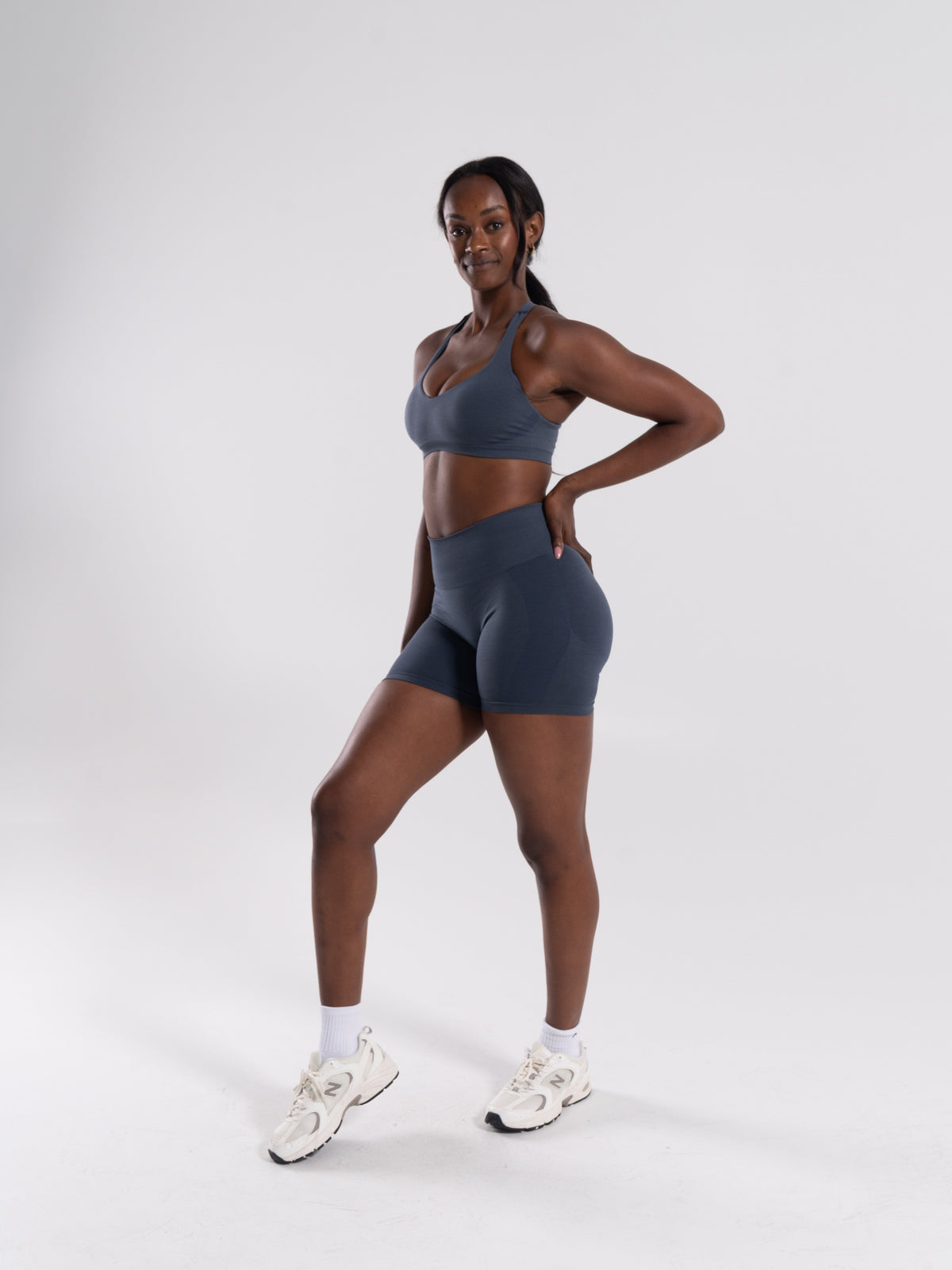 Alphalete Women's Pump High Rise Short