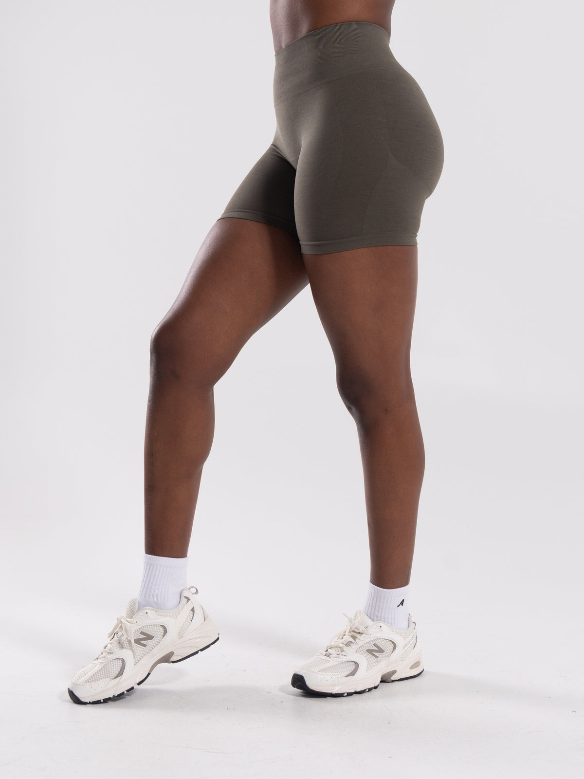 Alphalete Women's Pump High Rise Short
