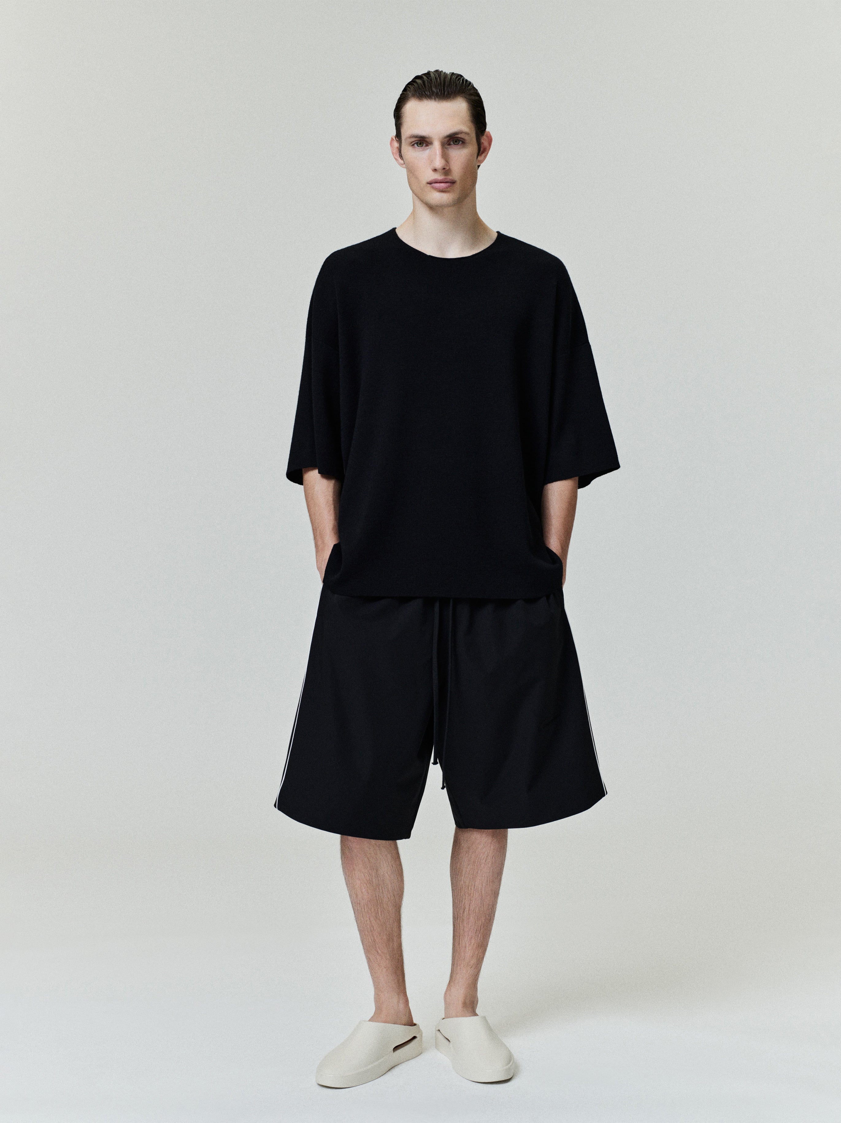 Essentials Merino Short Sleeve Tee Jet Black