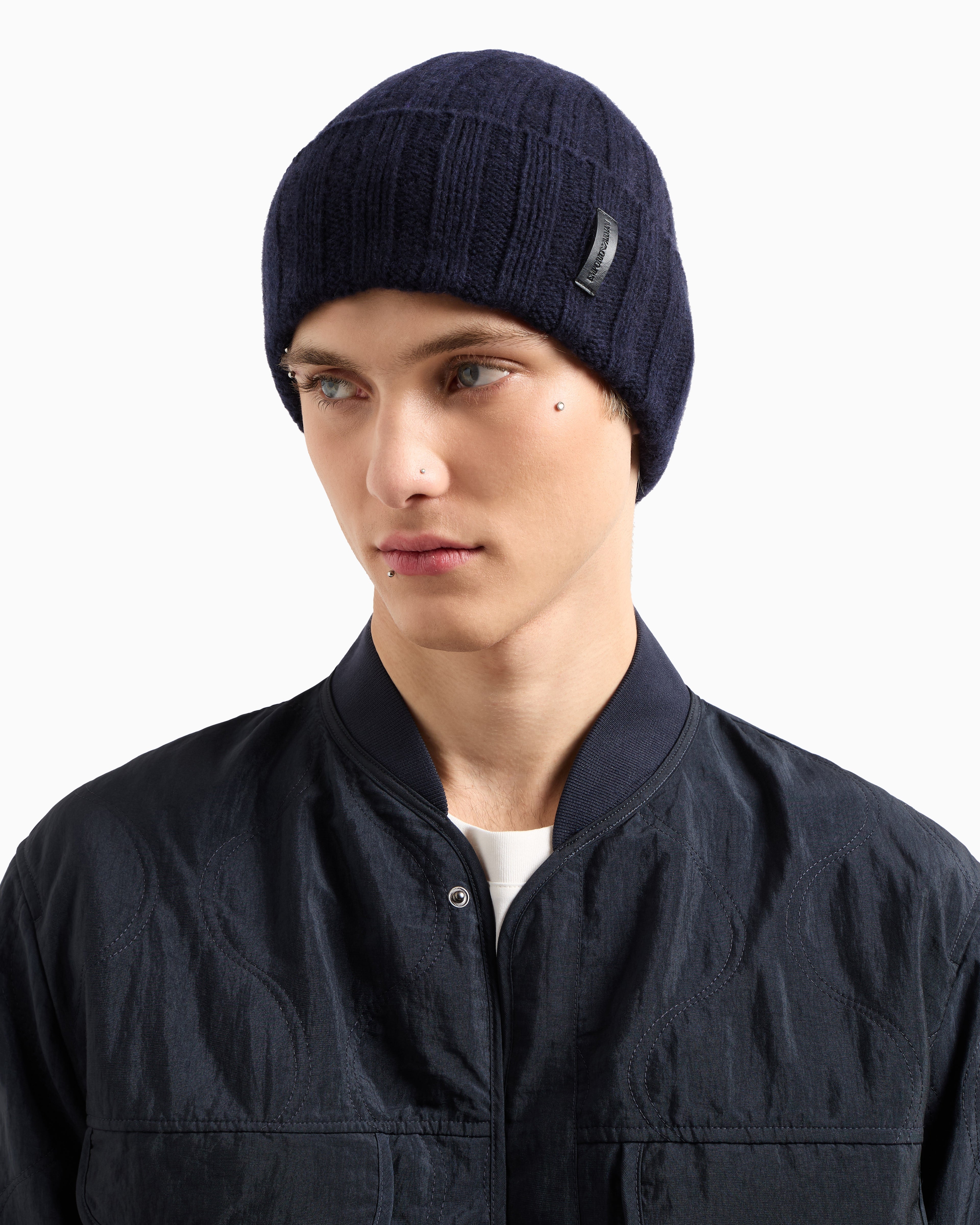 Emporio Armani Pure cashmere, ribbed beanie