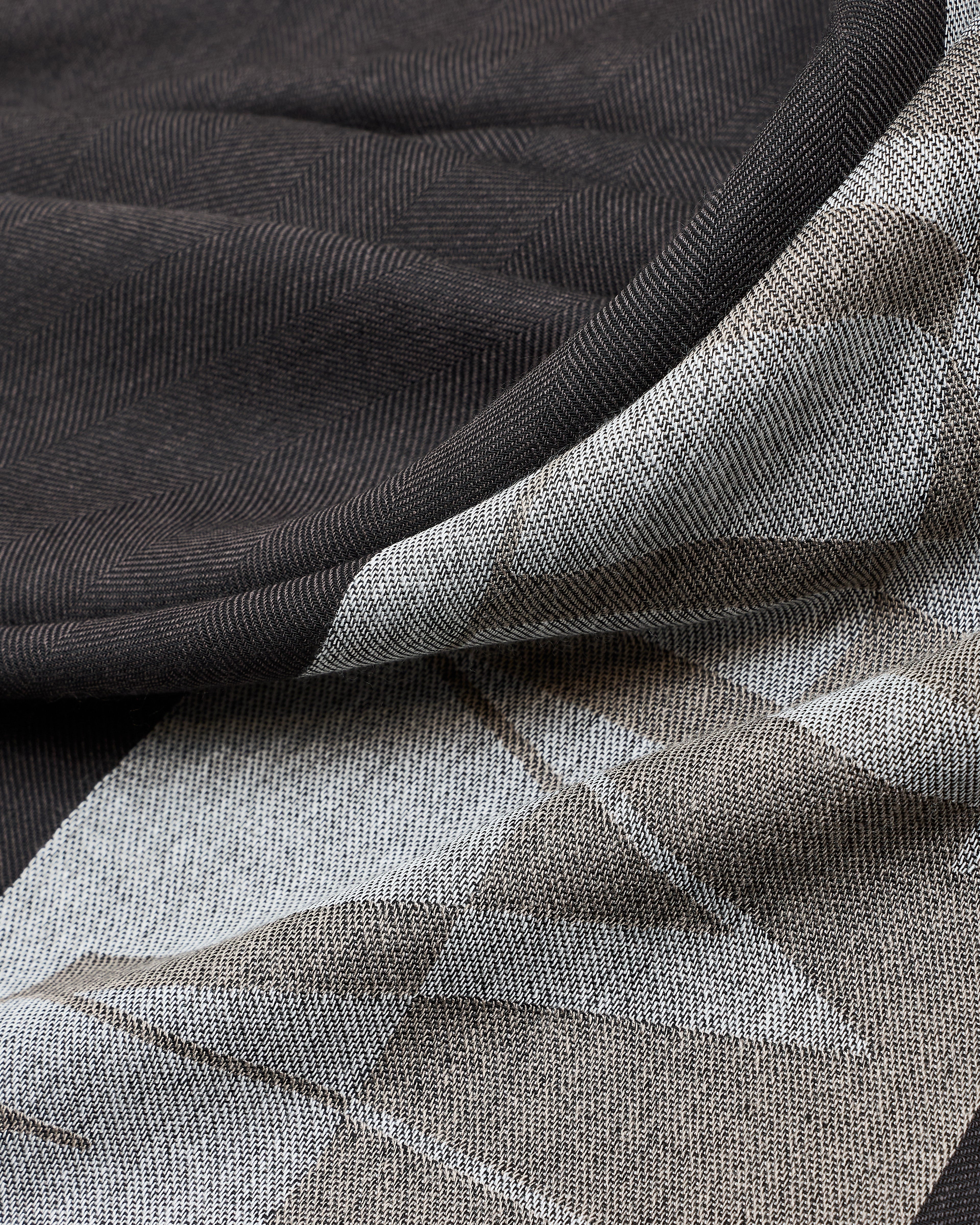 #color_grey