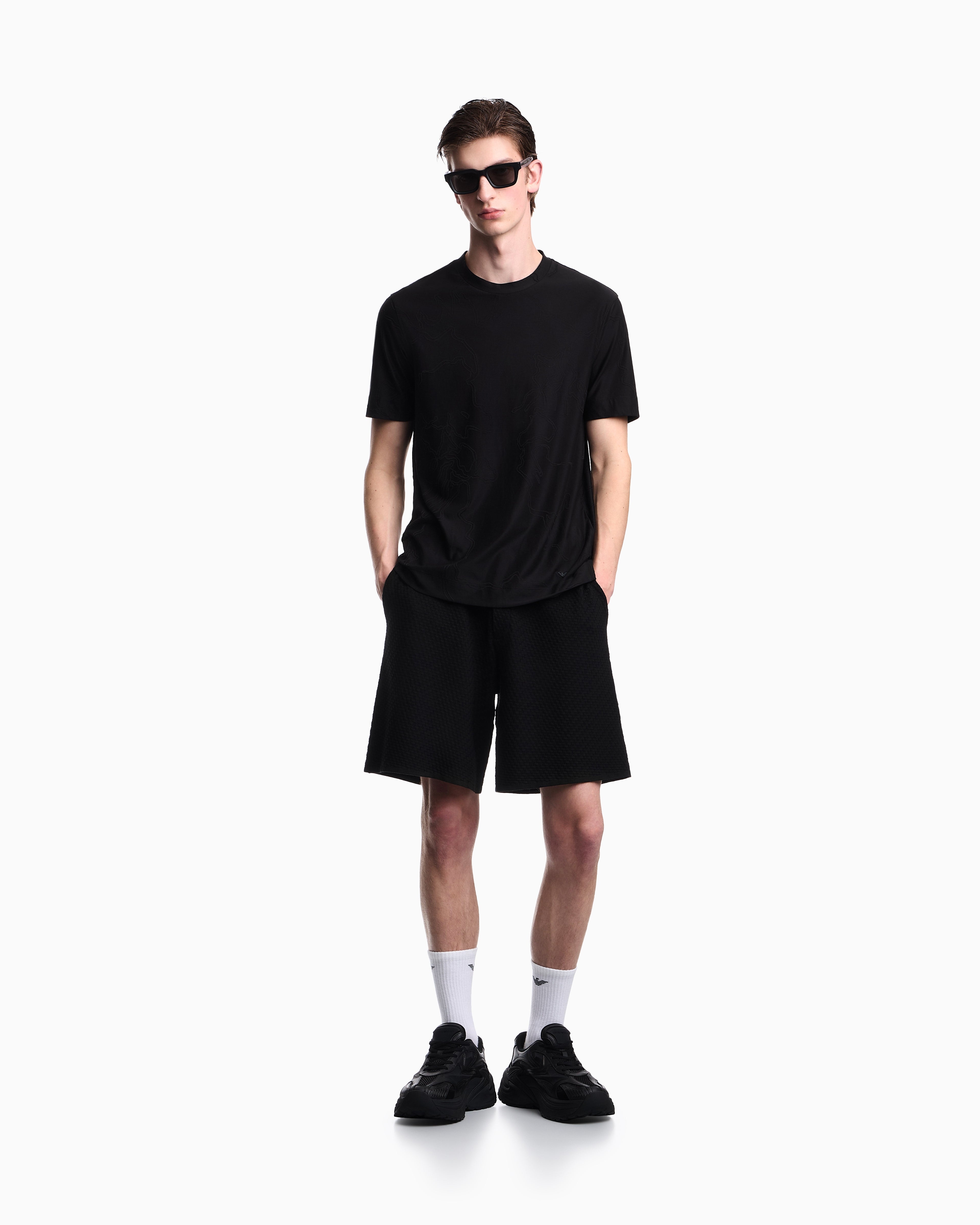 #color_black