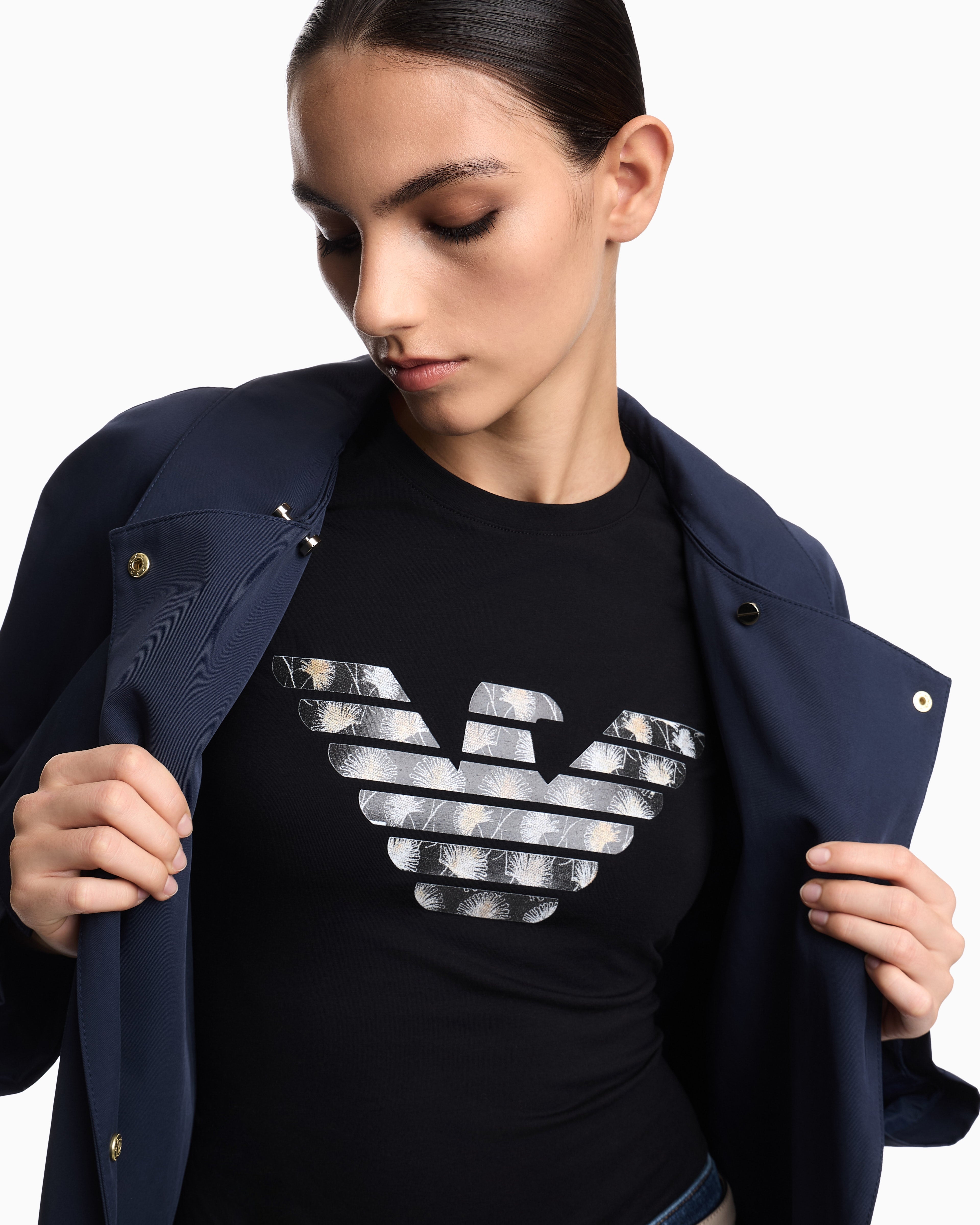 Emporio Armani T-shirt regular fit in lightweight stretch cotton jersey