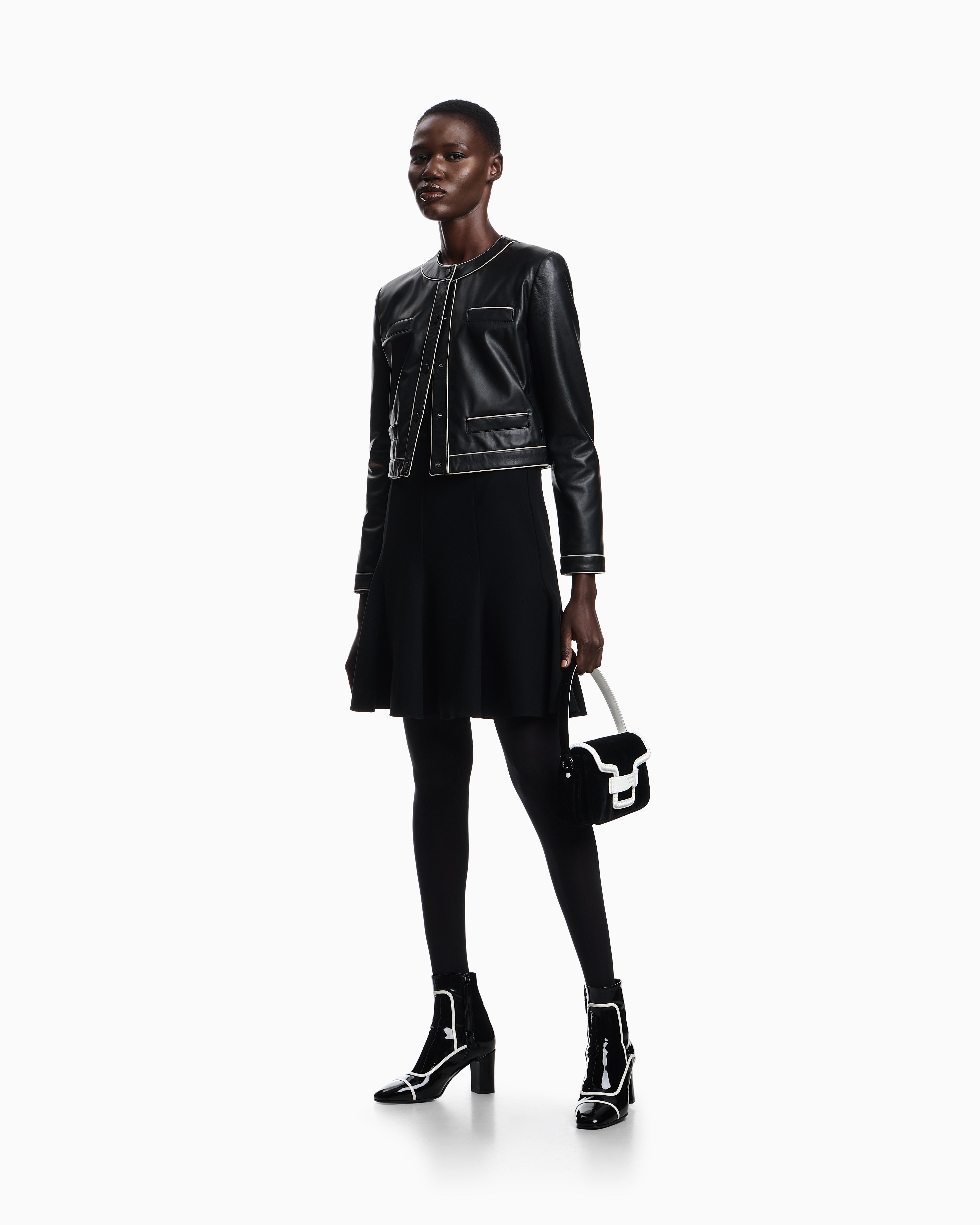 #color_black
