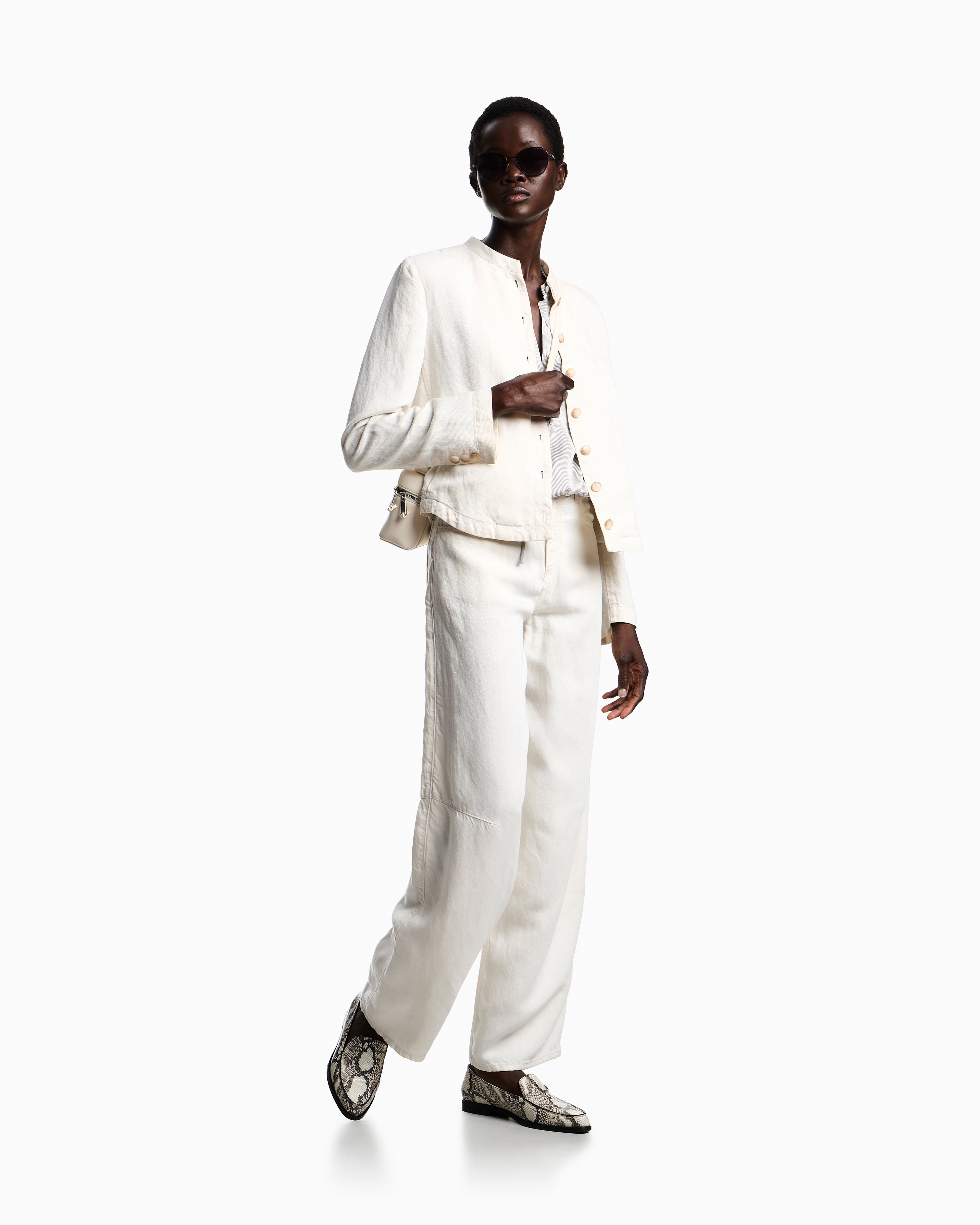 #color_white