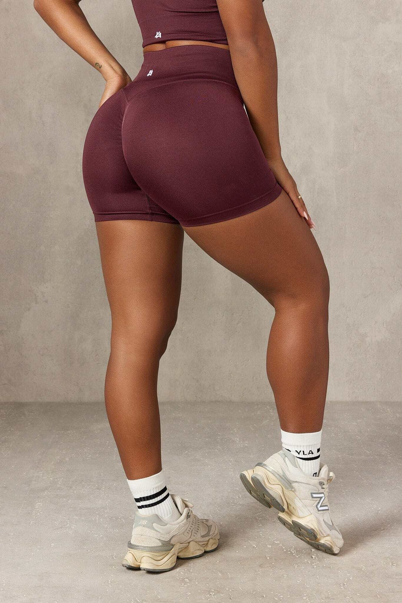 YoungLA W128 Legacy Seamless Short Burgundy