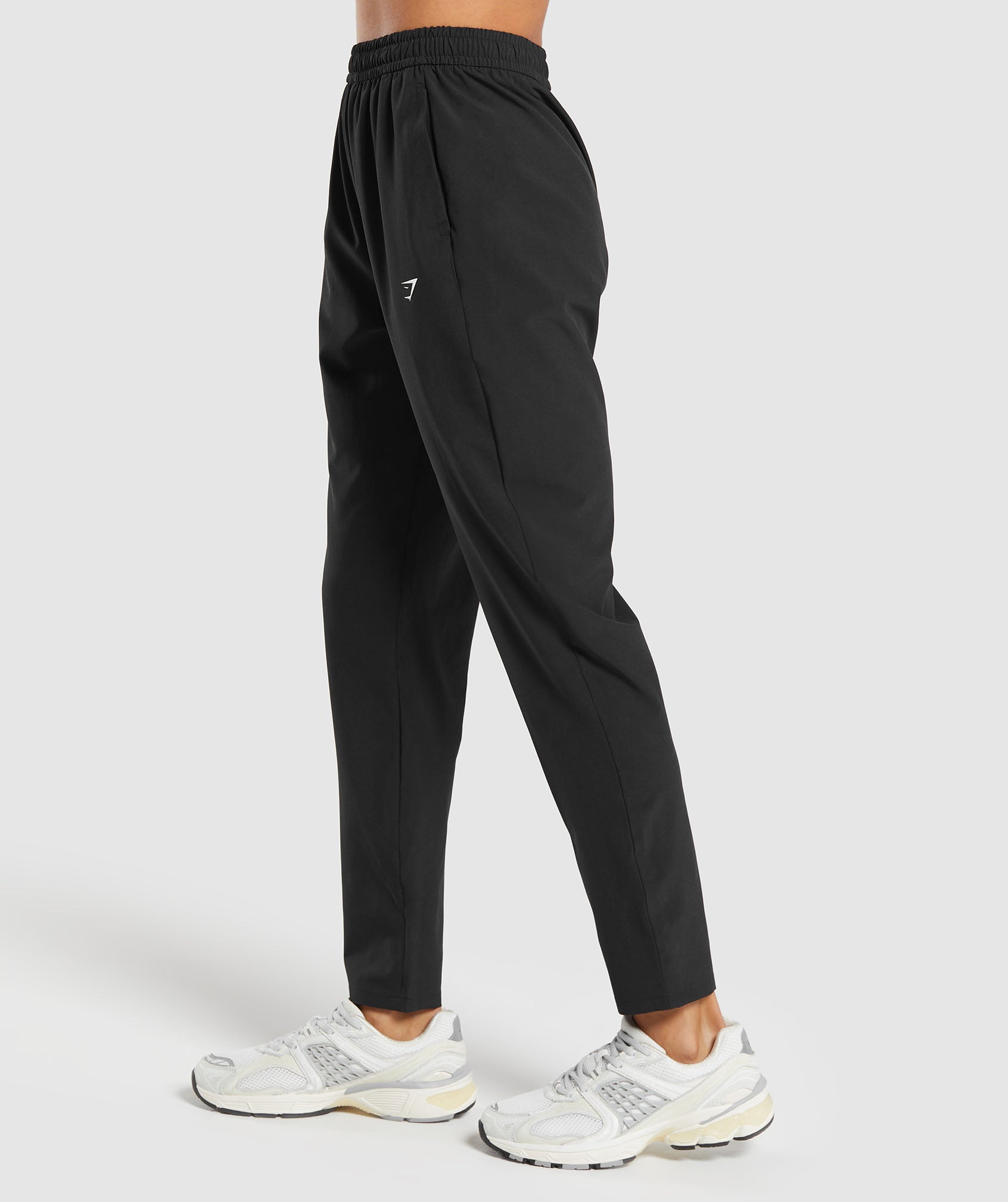 Women's Gymshark Everyday Woven Pants Black