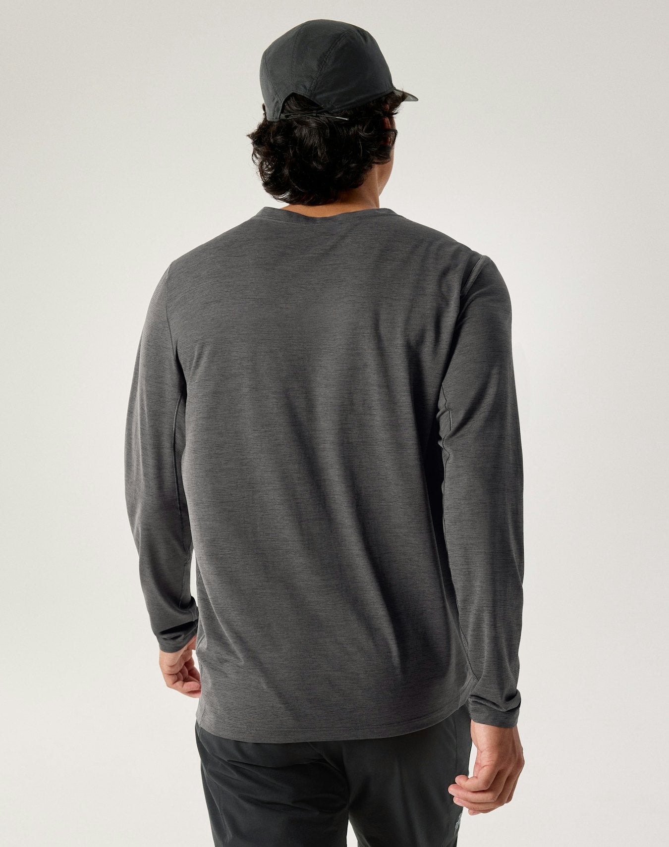 Arc'teryx Outlet Cormac Crew Neck Shirt LS Men's Black Heather