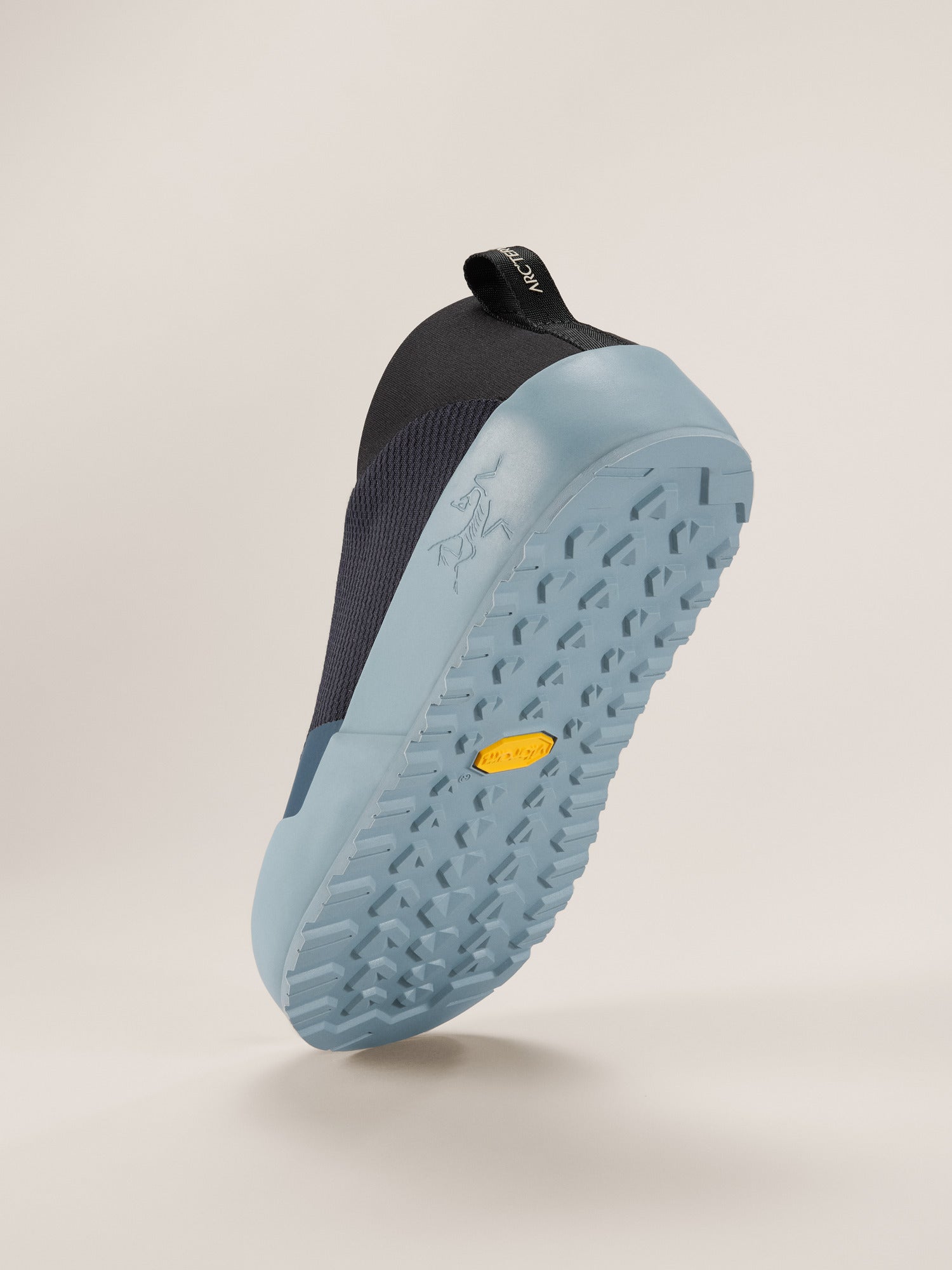 Arcteryx Outlet Kragg Multi Shoe Womens Black Sapphire Robotica