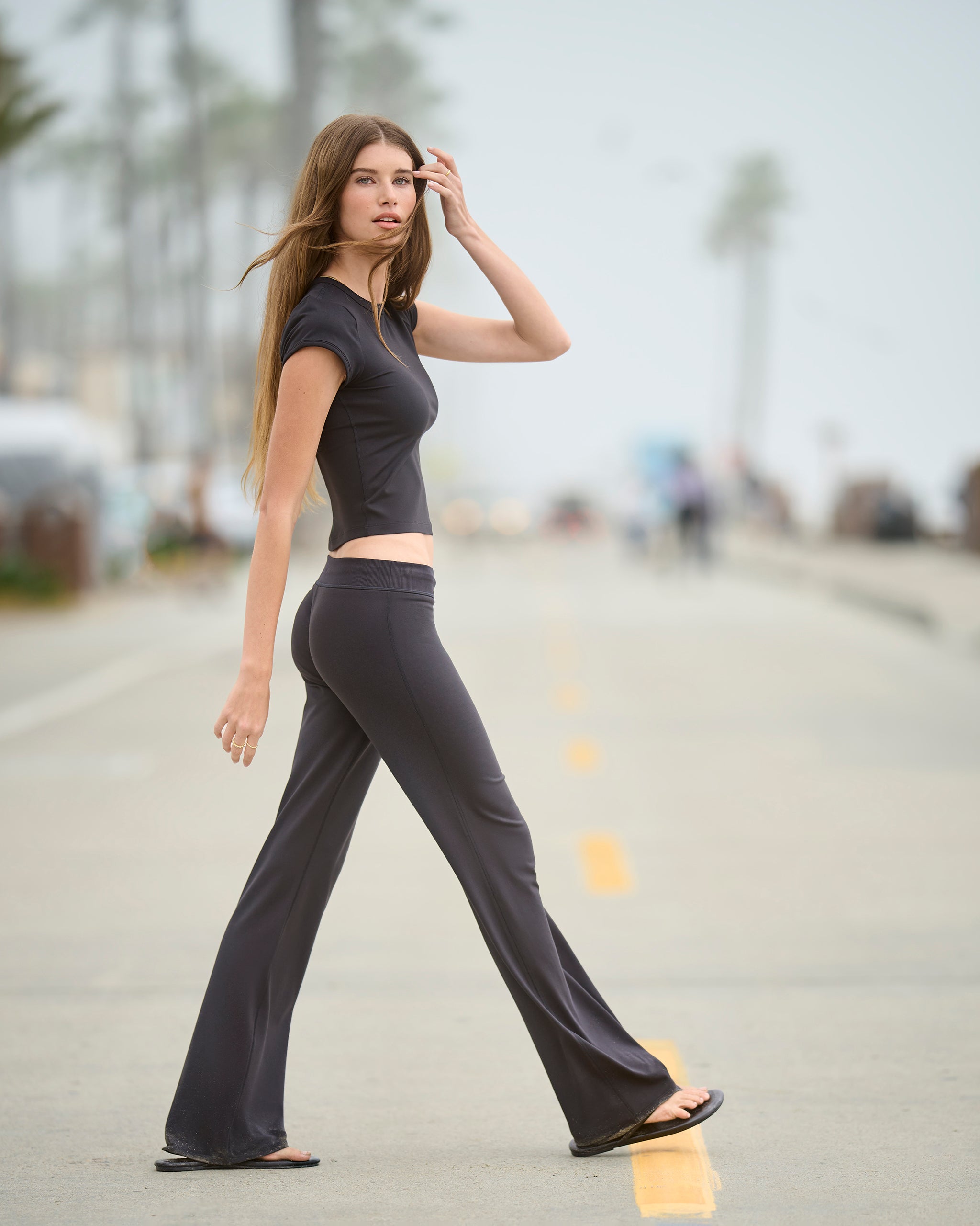 Vuori Halo Low Rise Slim Flare Pant