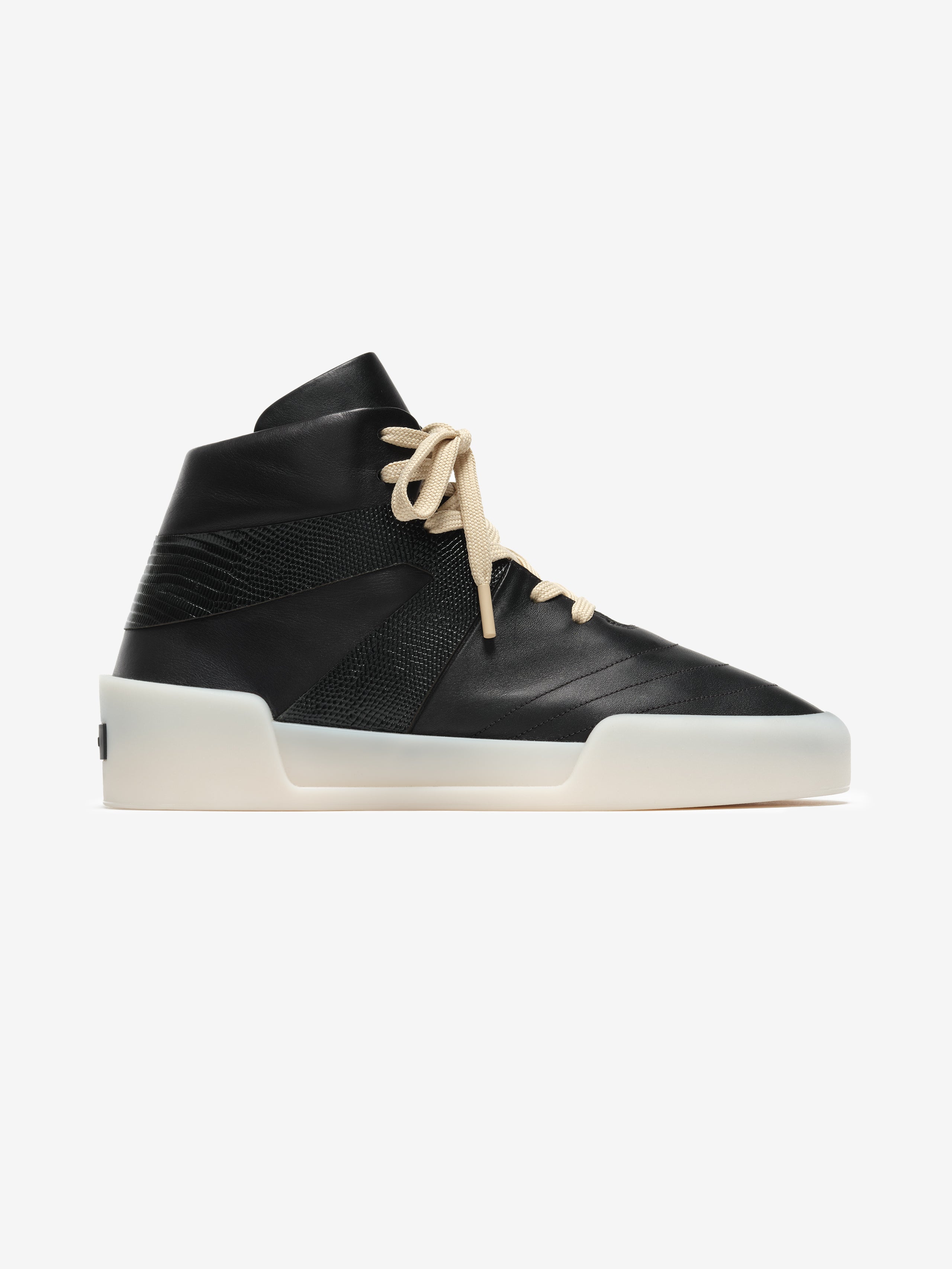 Essentials Basketball Black