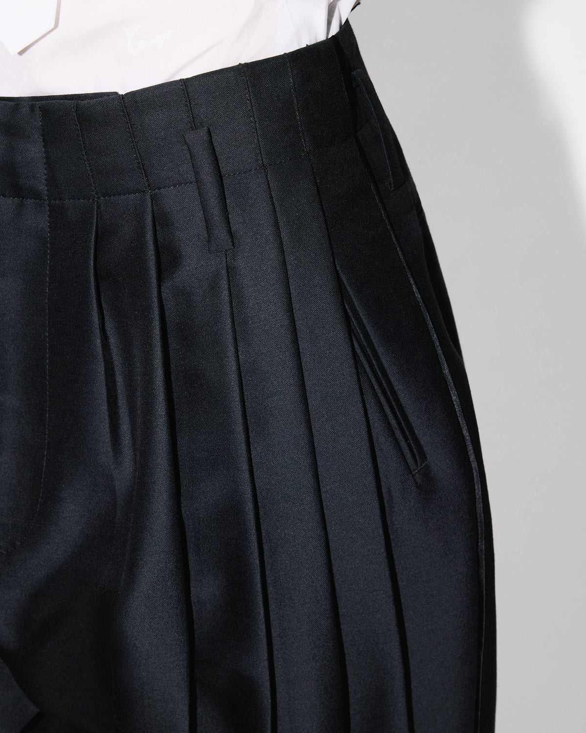 Kenzo Tailored Cropped Pleated Pants In Virgin Wool And Silk Women's