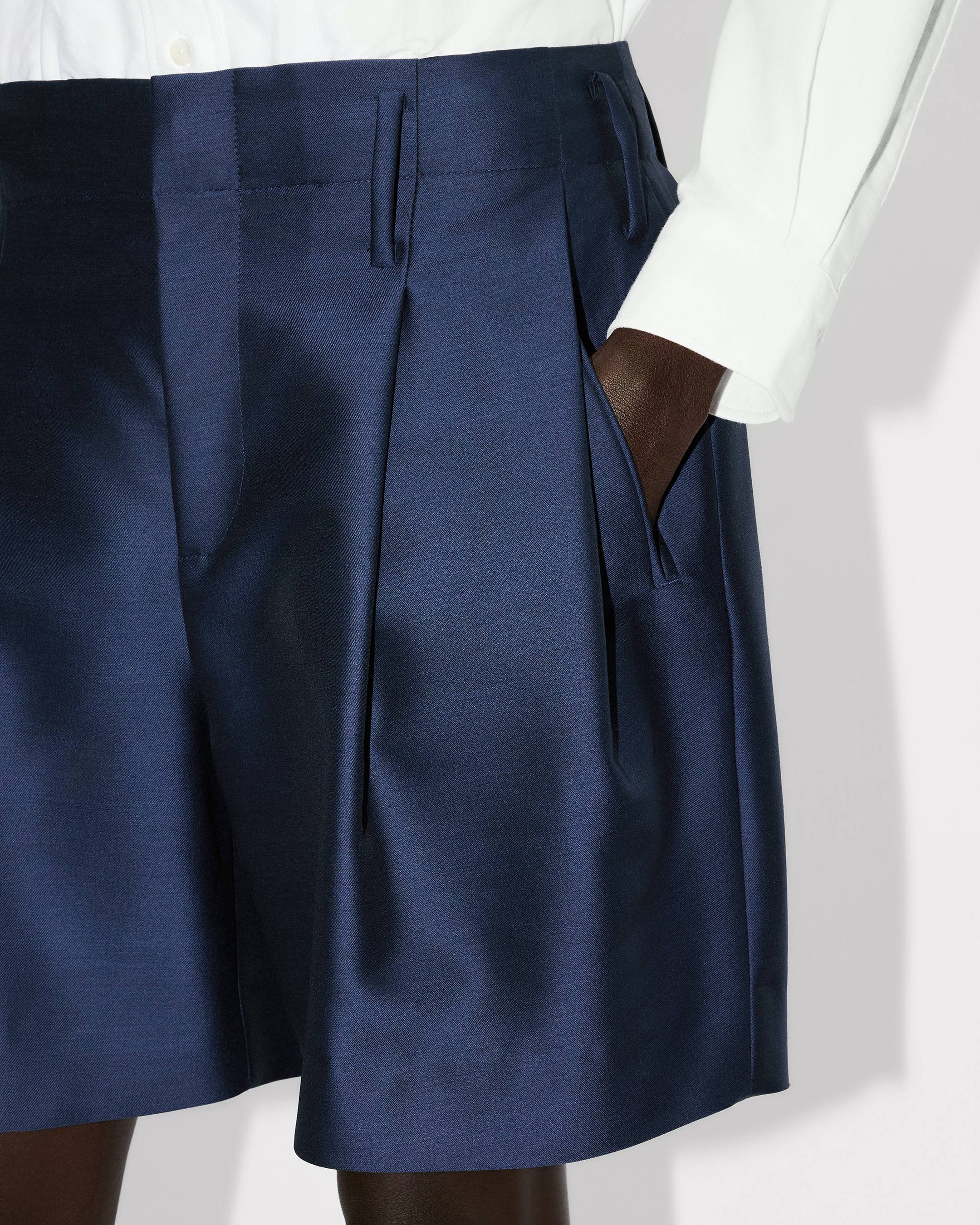 Kenzo Tailored Short In Virgin Wool And Silk