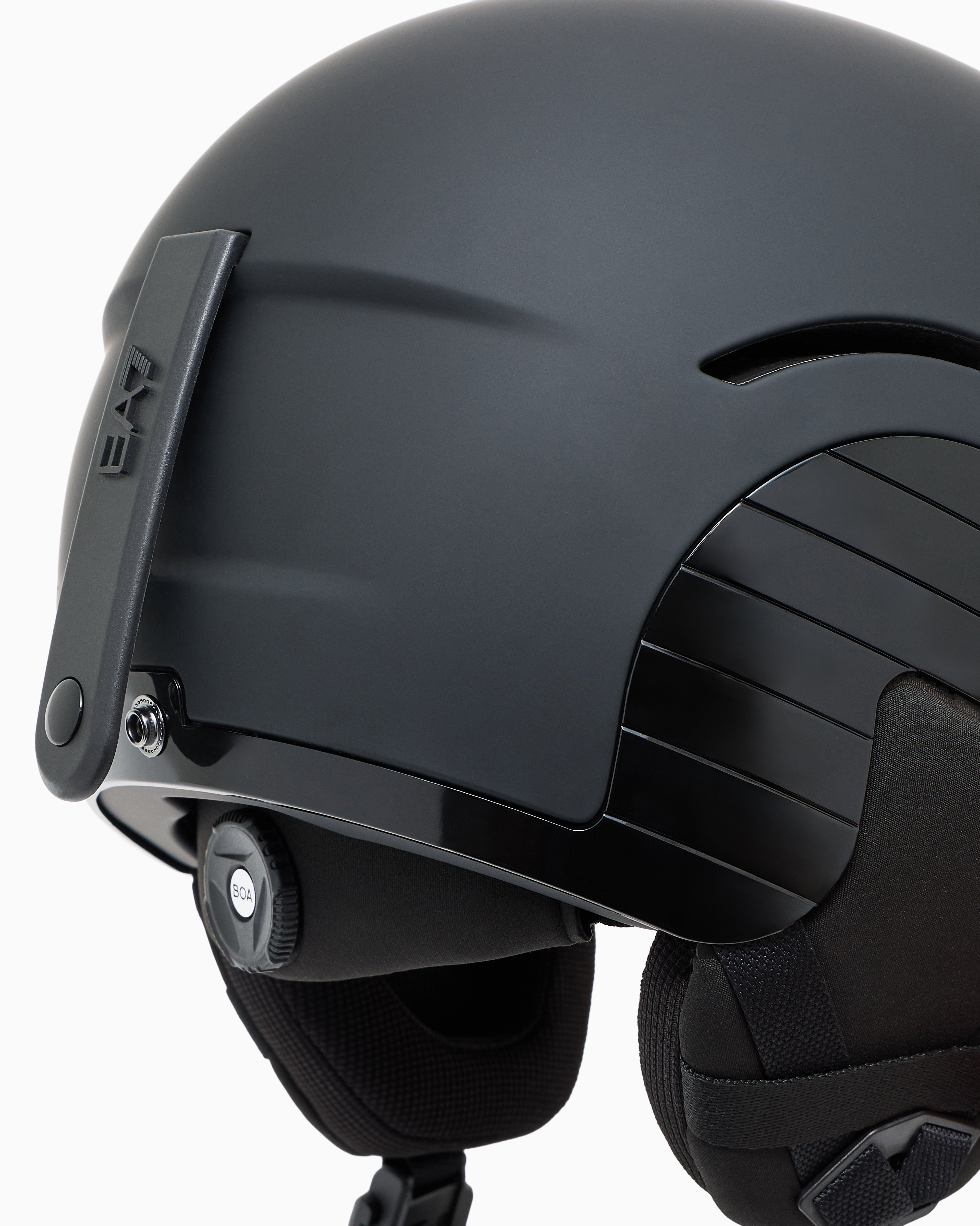 EA7 Vortan ski helmet
