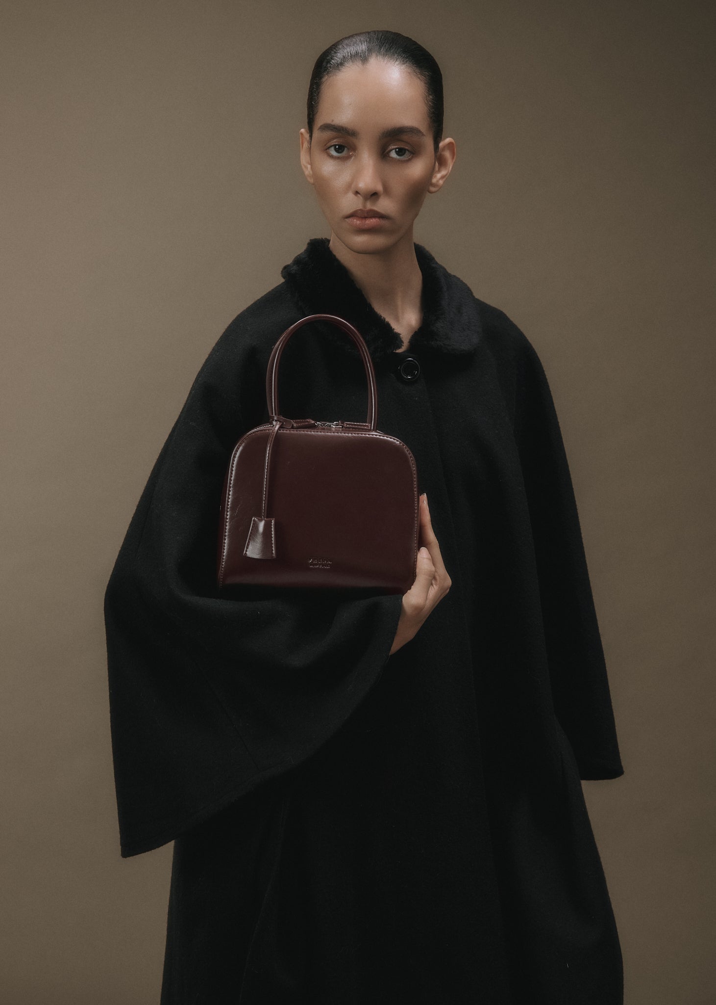 Freja Miro Bag Raisin Gloss