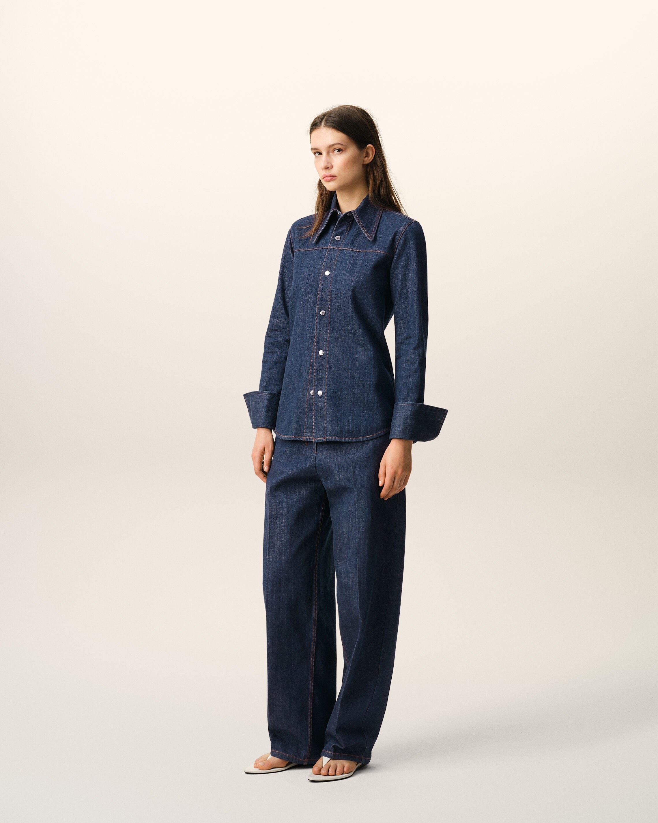 AmiParis Blue Cotton Sharp Collar Shirt Women's