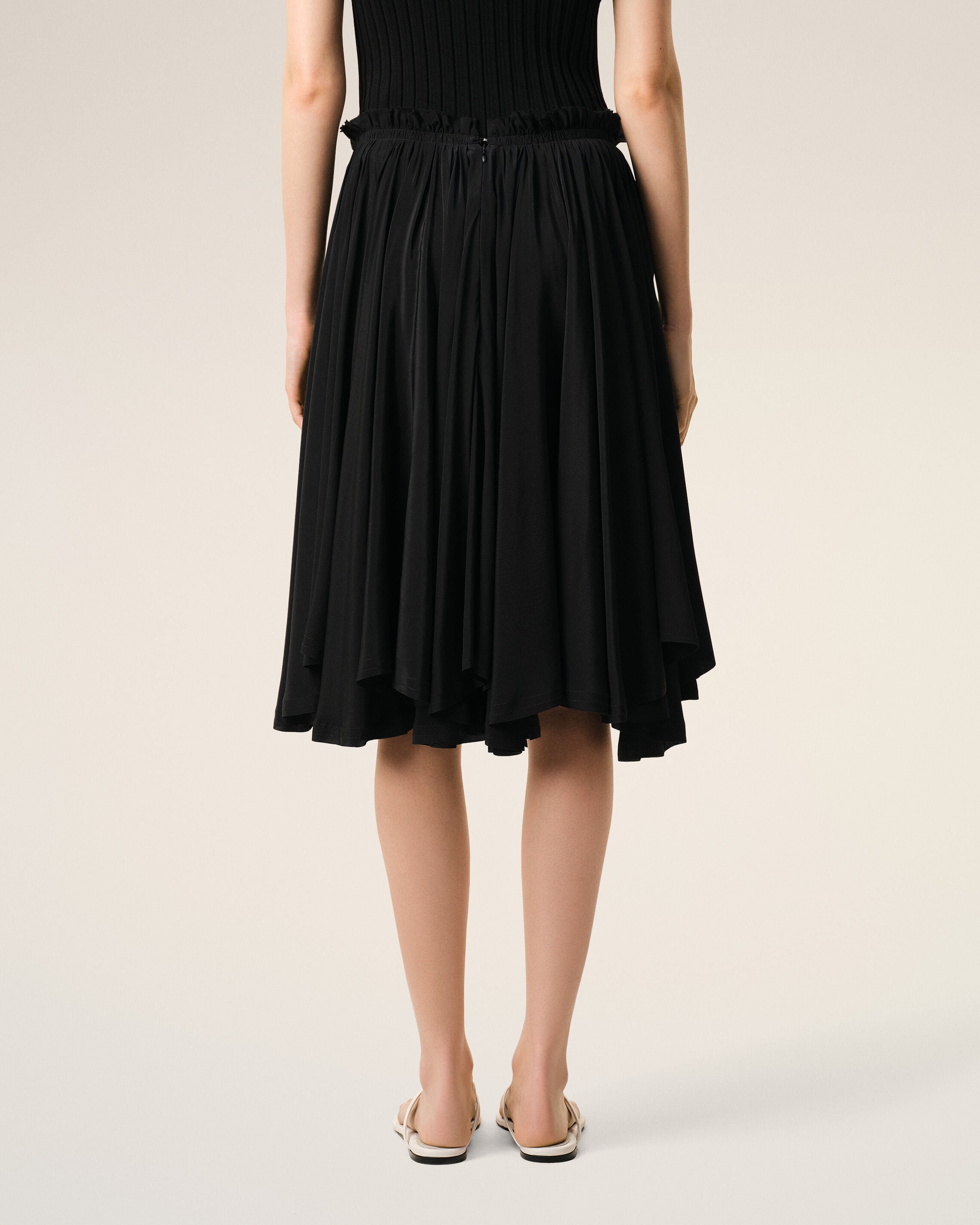 AmiParis Black Blended Silk Midi Corolla Skirt Women's