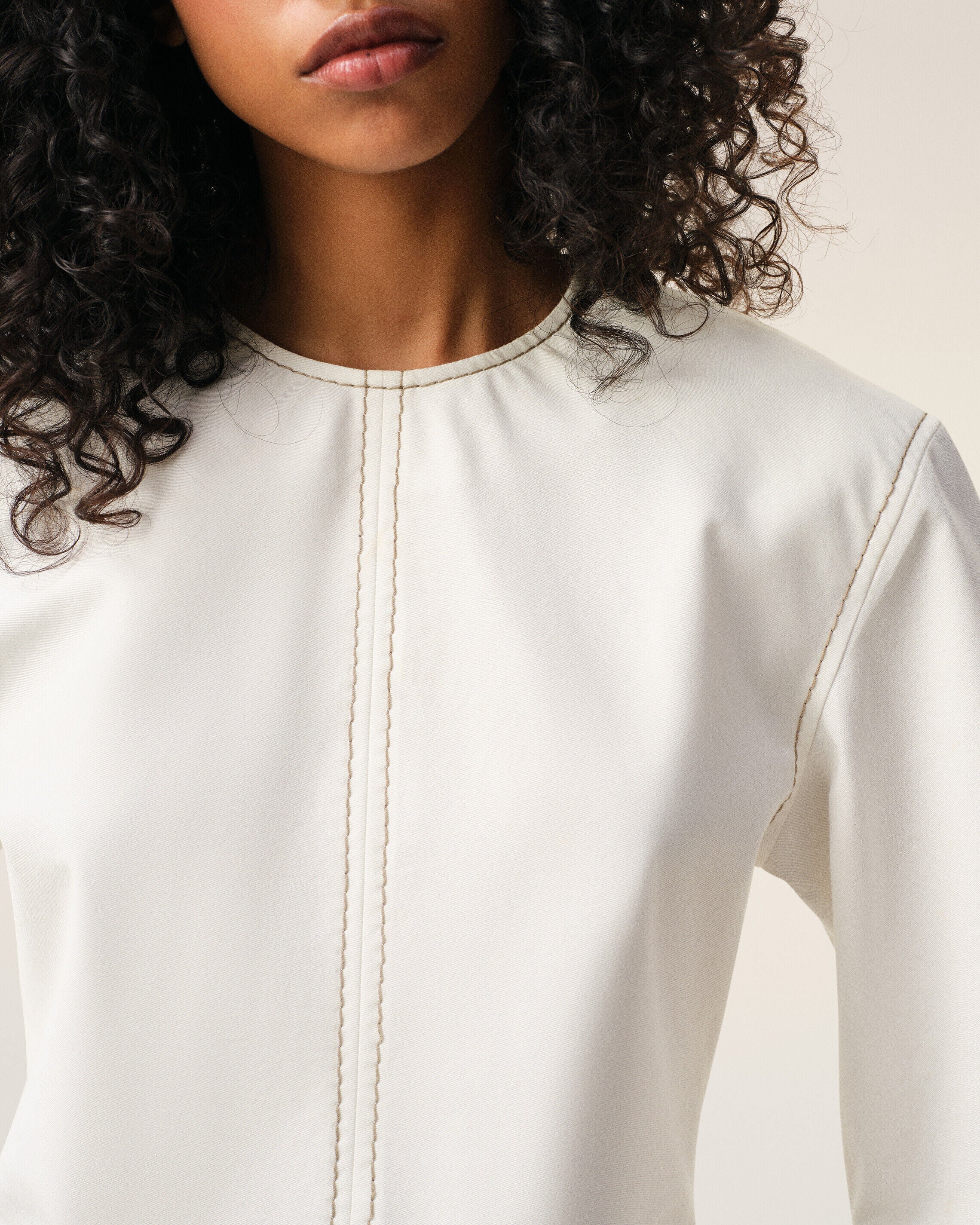 AmiParis White Cotton Short Sleeves Fitted Top Women's