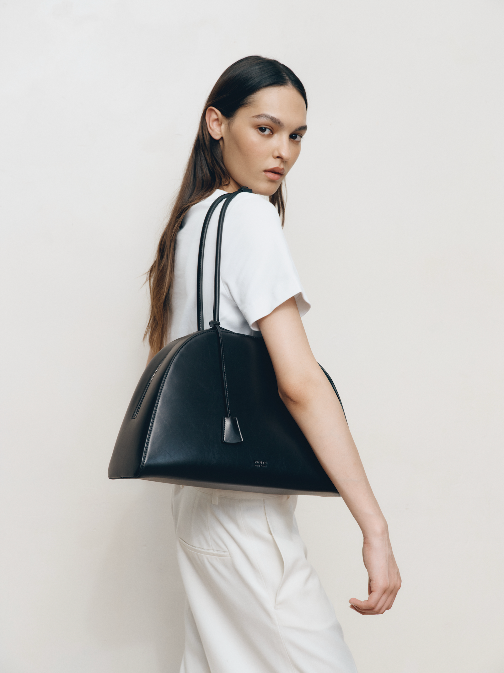 Freja Alma Bag Tall Black Gloss