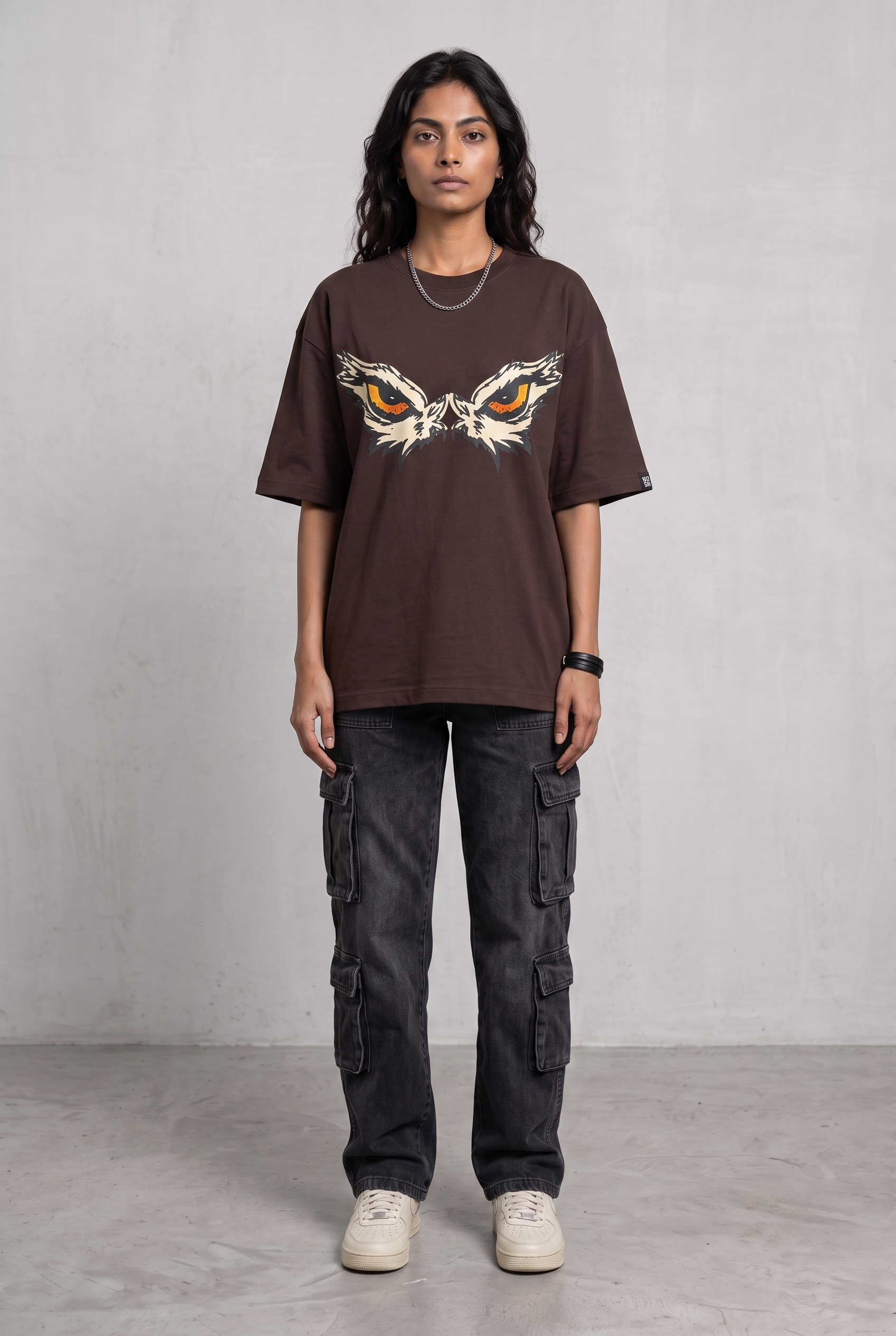 EAGLE EYE BROWN WOMEN’S OVERSIZED T-SHIRT