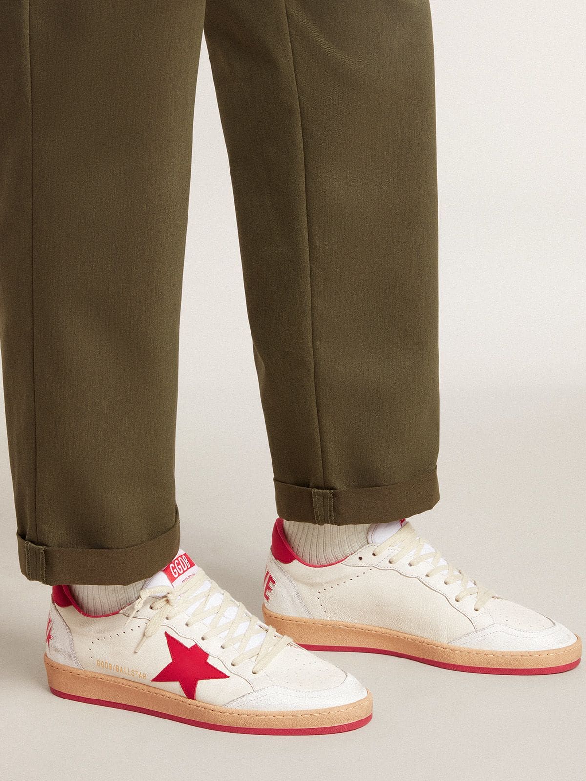 Golden Goose Mens Ball Star Wishes In White Leather With A Red Star And Heel Tab Mens