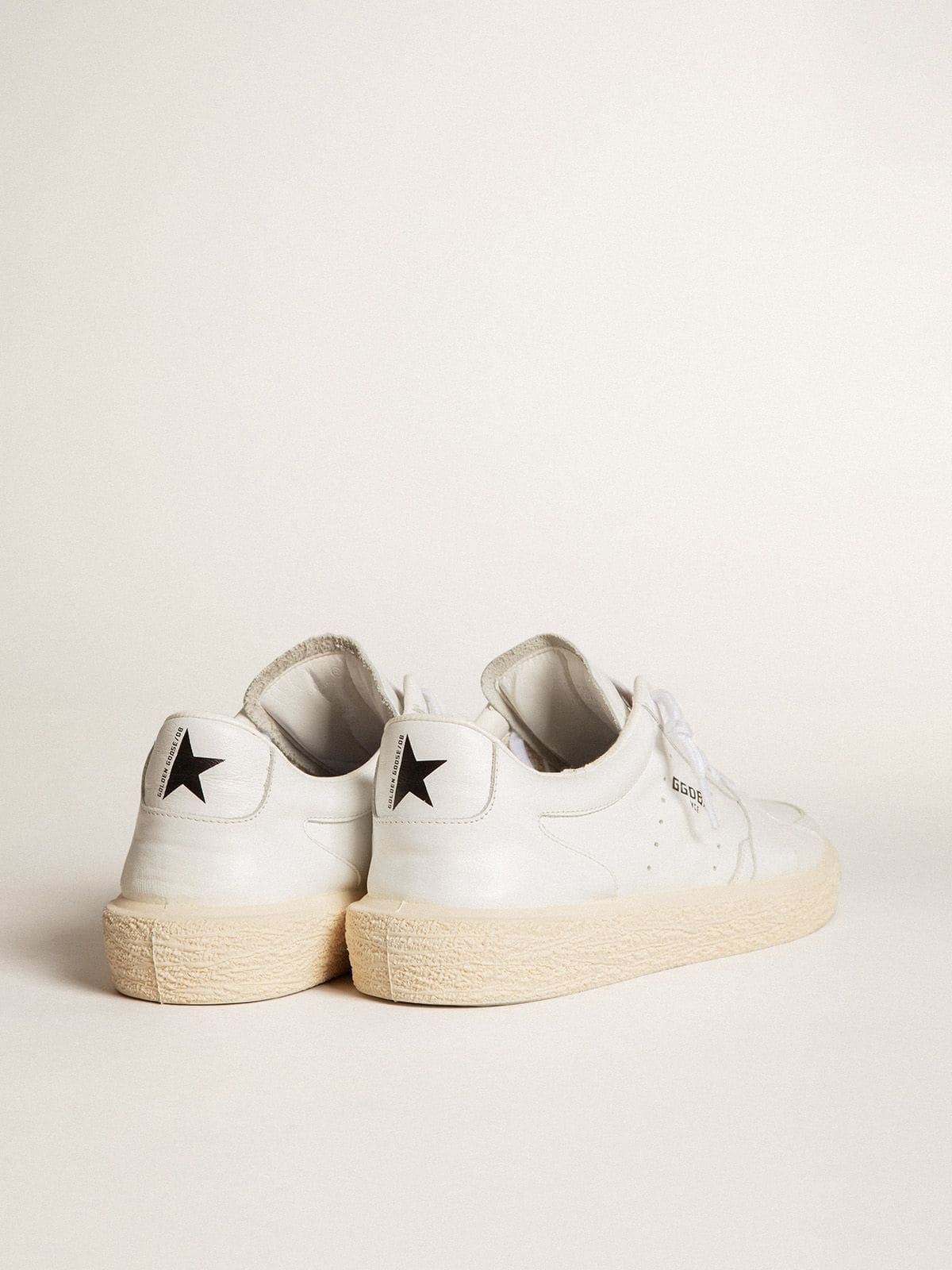 Golden Goose Mens Tenth Star In White Leather Mens
