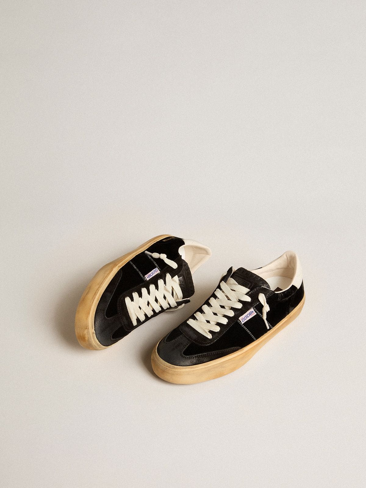 Golden Goose Mens Soul Star In Black Velvet With White Leather Heel Tab Mens