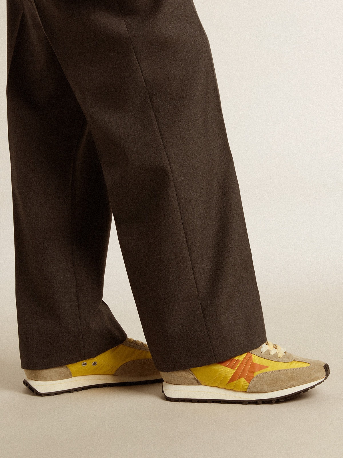 Golden Goose Mens Marathon With Yellow Nylon Upper And Orange Star Mens