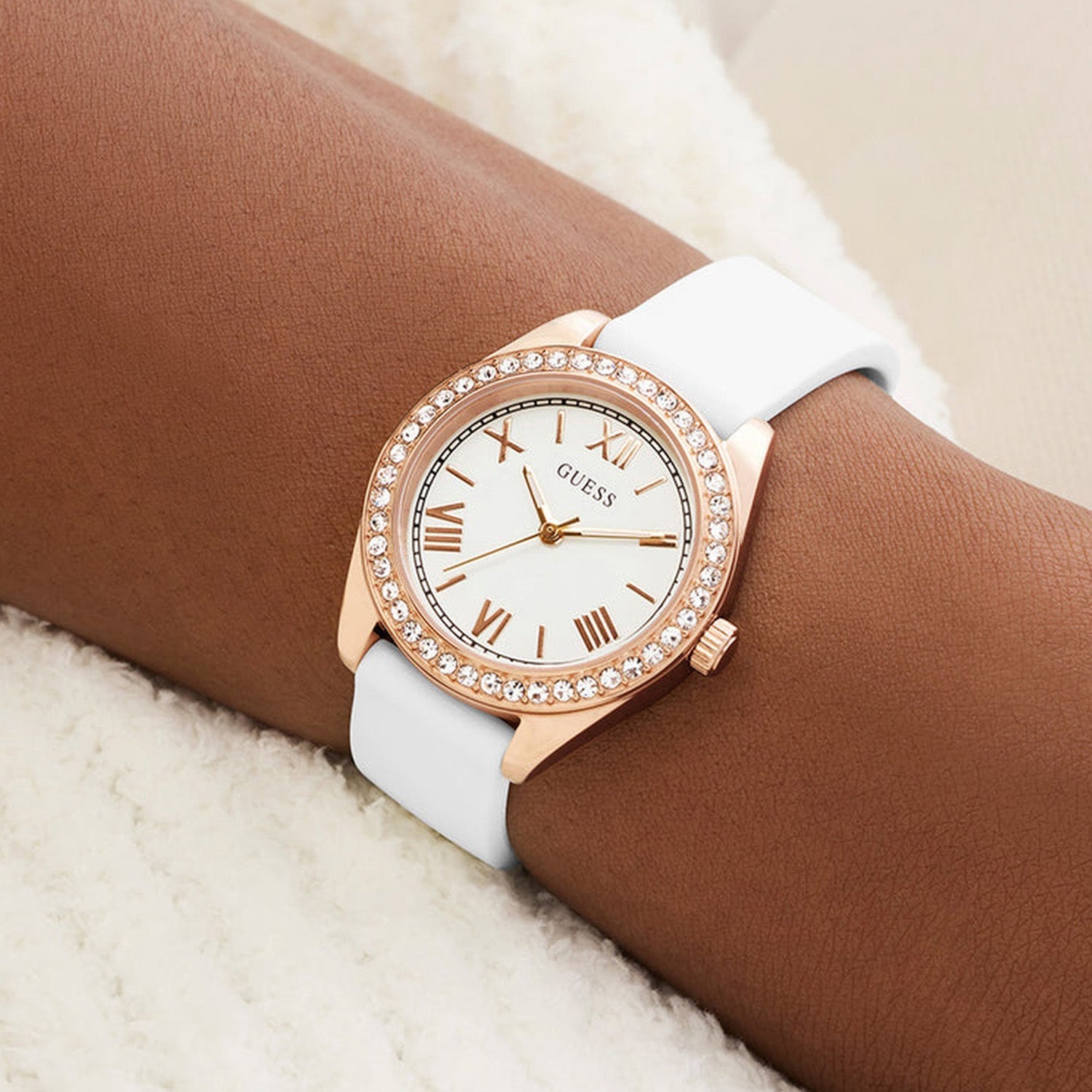 Guess Gd Mini Luna Women Quartz White Dial Analog Stainless Steel Gw1000L3