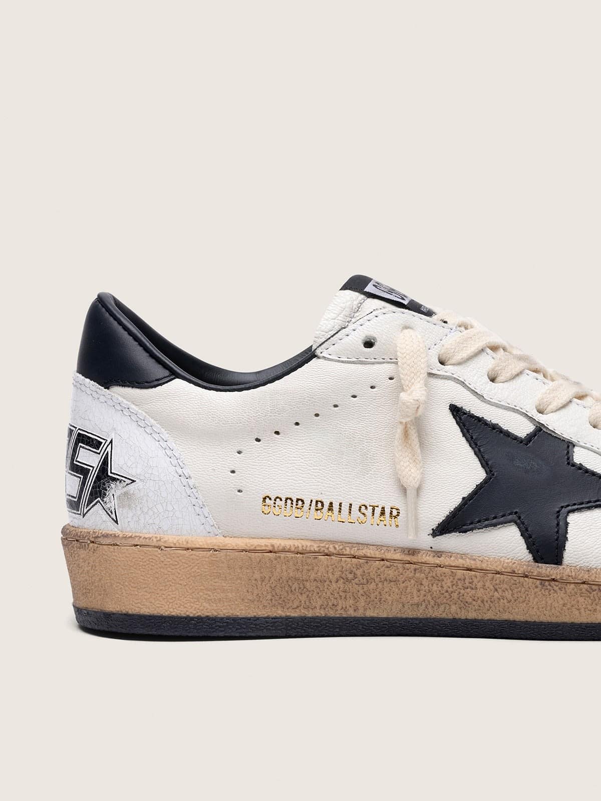 Golden Goose Womens Ball Star In Nappa With Black Star And Black Heel Tab Womens