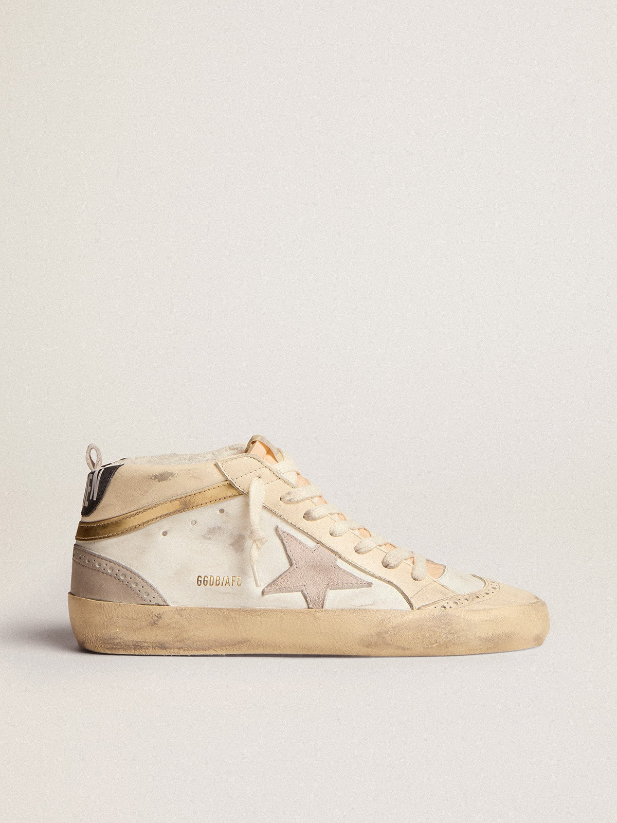 Golden Goose Womens Mid Star With Star In Light Gray Suede And Gold Flash Womens