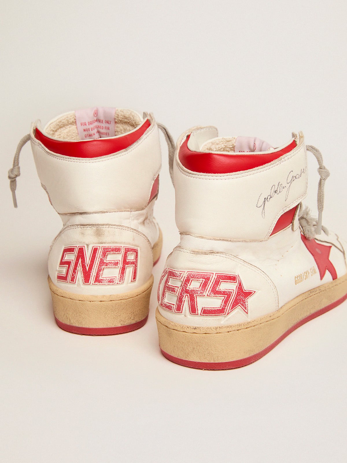 Golden Goose Womens Sky-Star In White Nappa With Red Star And Heel Tab Womens