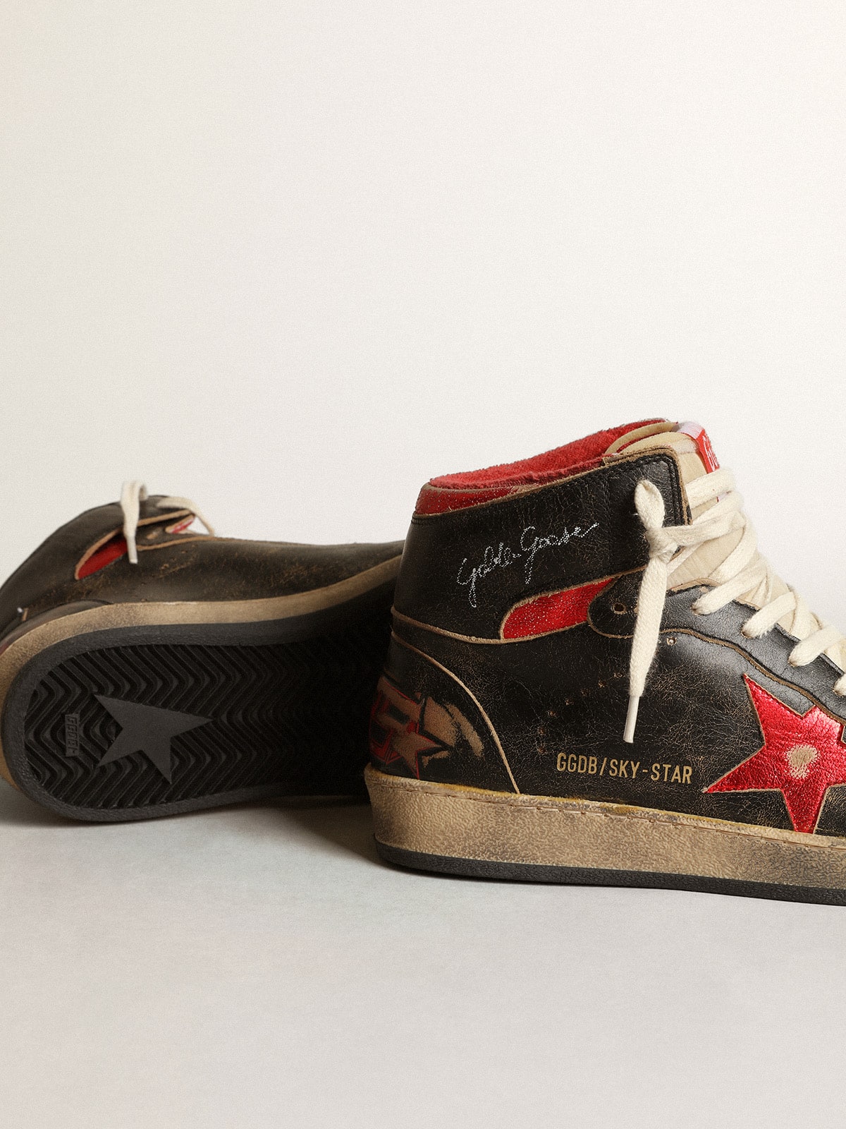 Golden Goose Womens Sky-Star In Black Glossy Leather With Red Star Womens