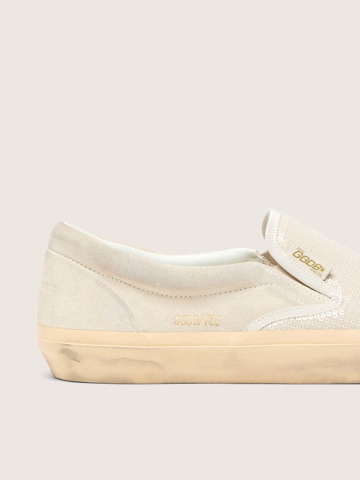 Golden Goose Womens Vce Penstar In Beige Suede And Pearl-Colored Sequins Womens