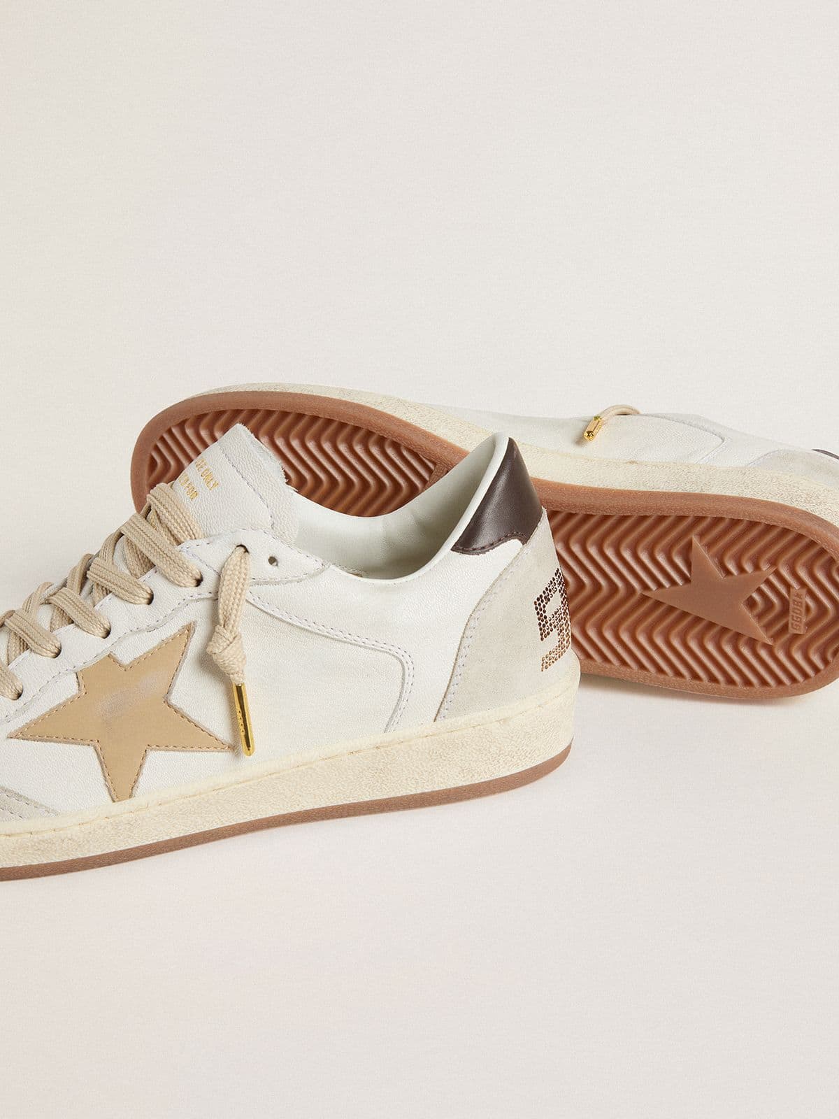 Golden Goose Womens Ball Star Ltd With Beige Star And Black Heel Tab Womens