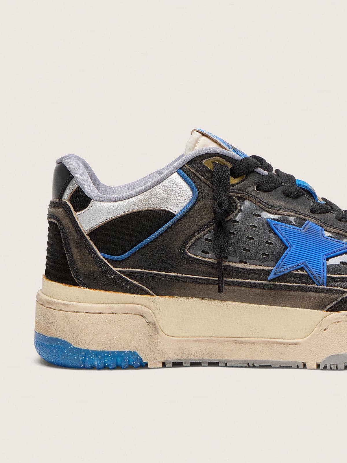 Golden Goose Womens Forty2 In Black Foam Rubber And Leather With Tpu Star And Black Leather Heel Tab Womens