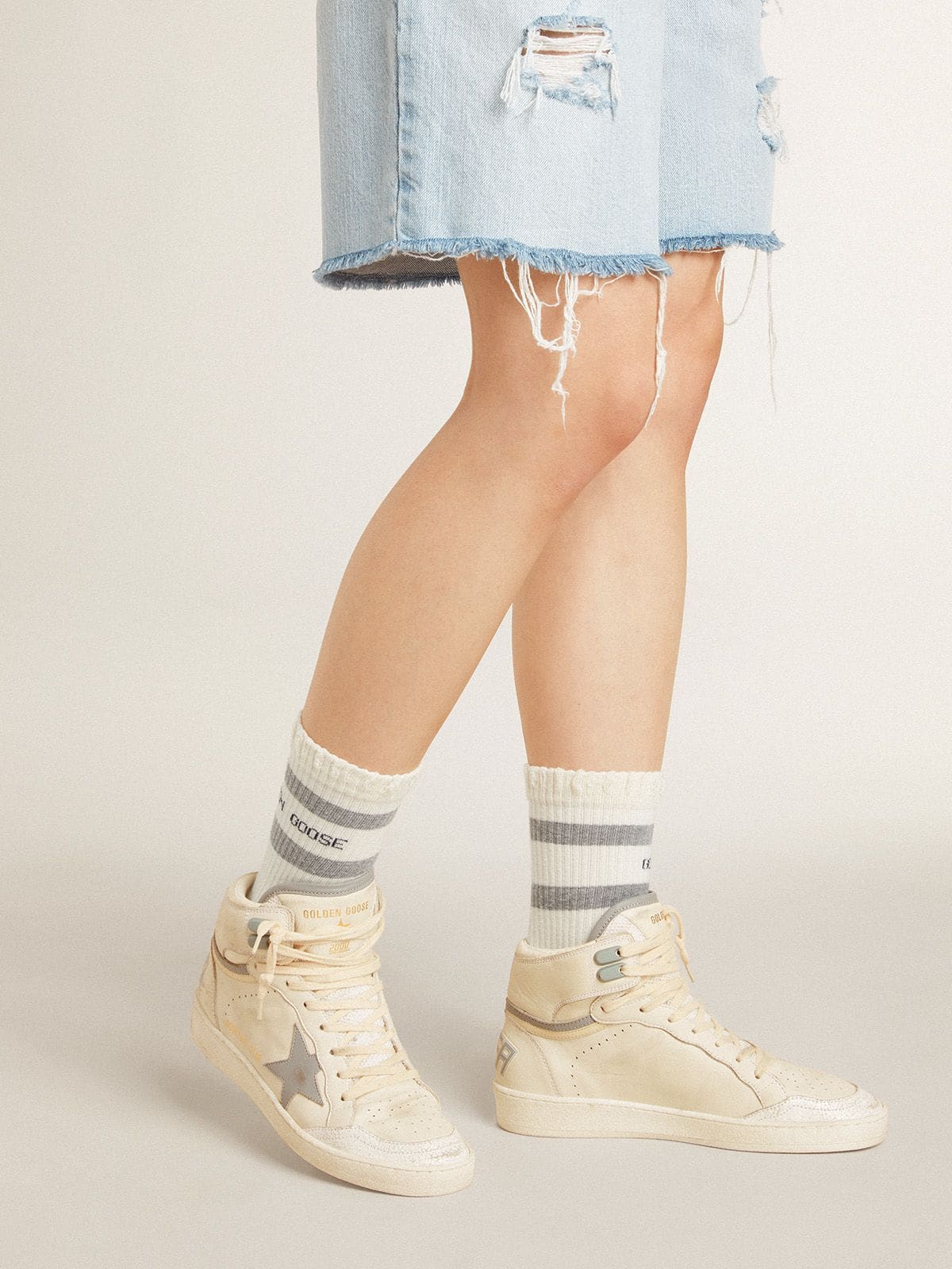 Golden Goose Womens Sky-Star In Leather With Light Blue Leather Star And White Heel Tab Womens