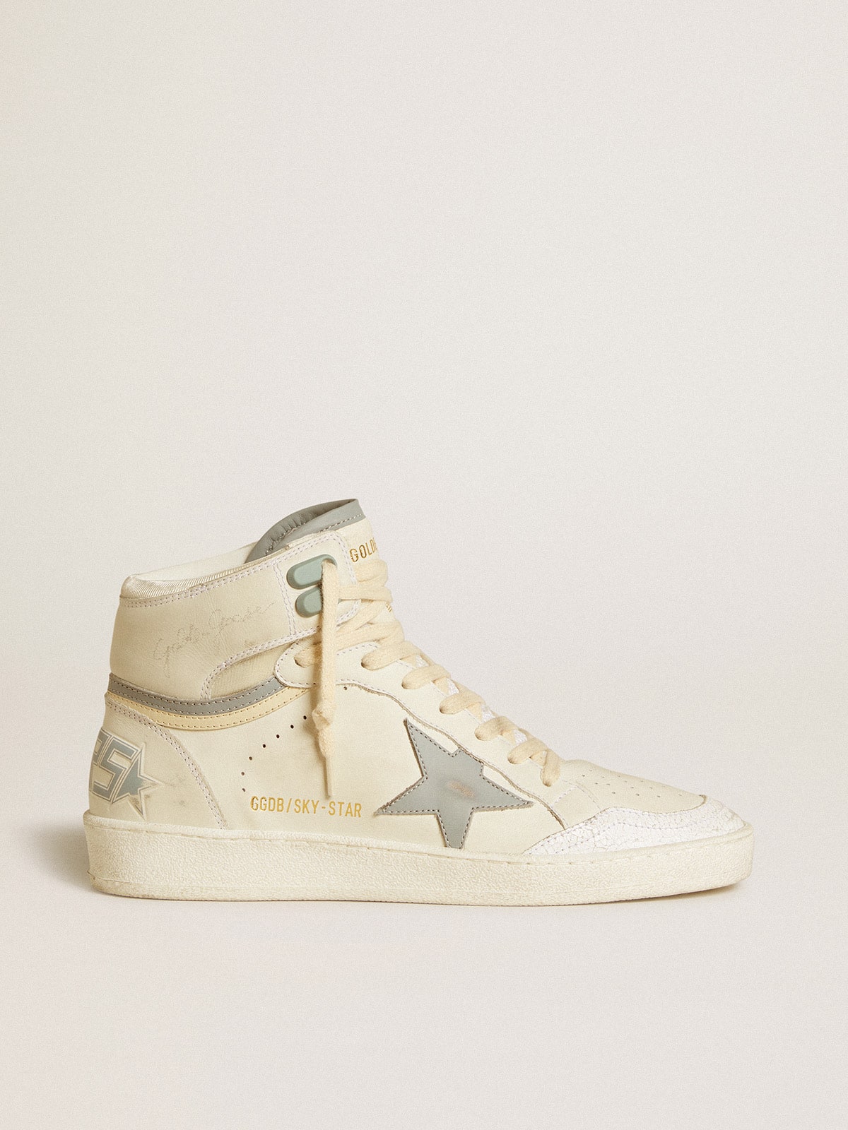 Golden Goose Womens Sky-Star In Leather With Light Blue Leather Star And White Heel Tab Womens