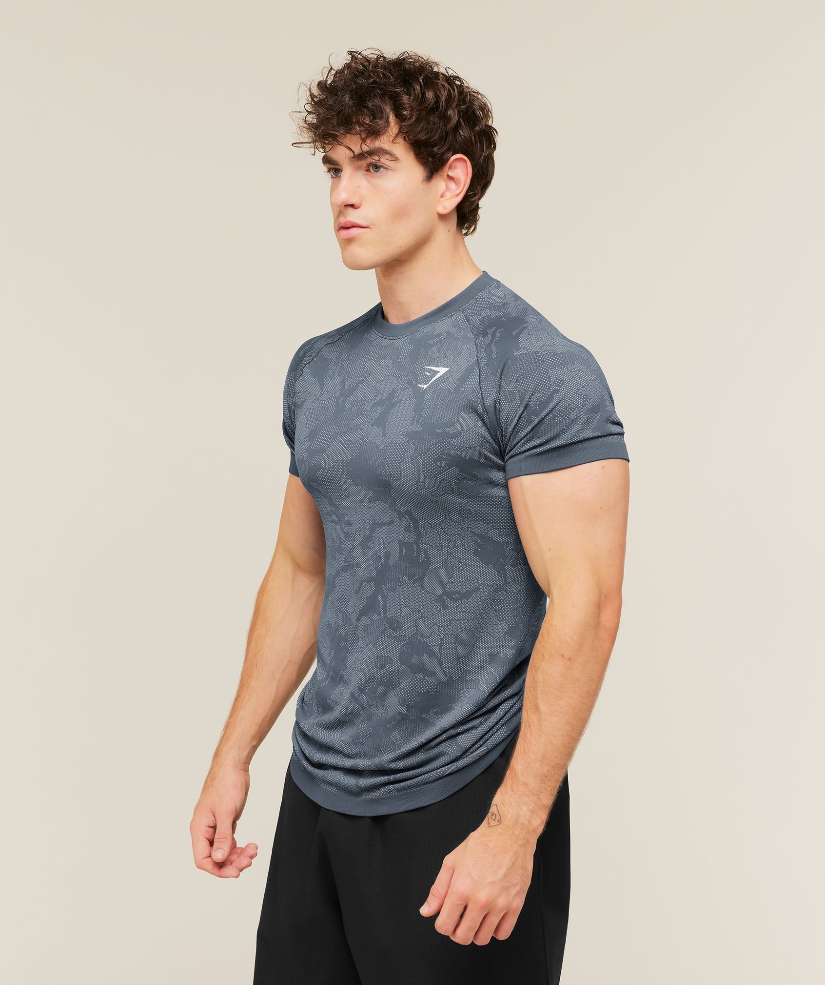 Gymshark Geo Seamless T-Shirt Shadow Blue