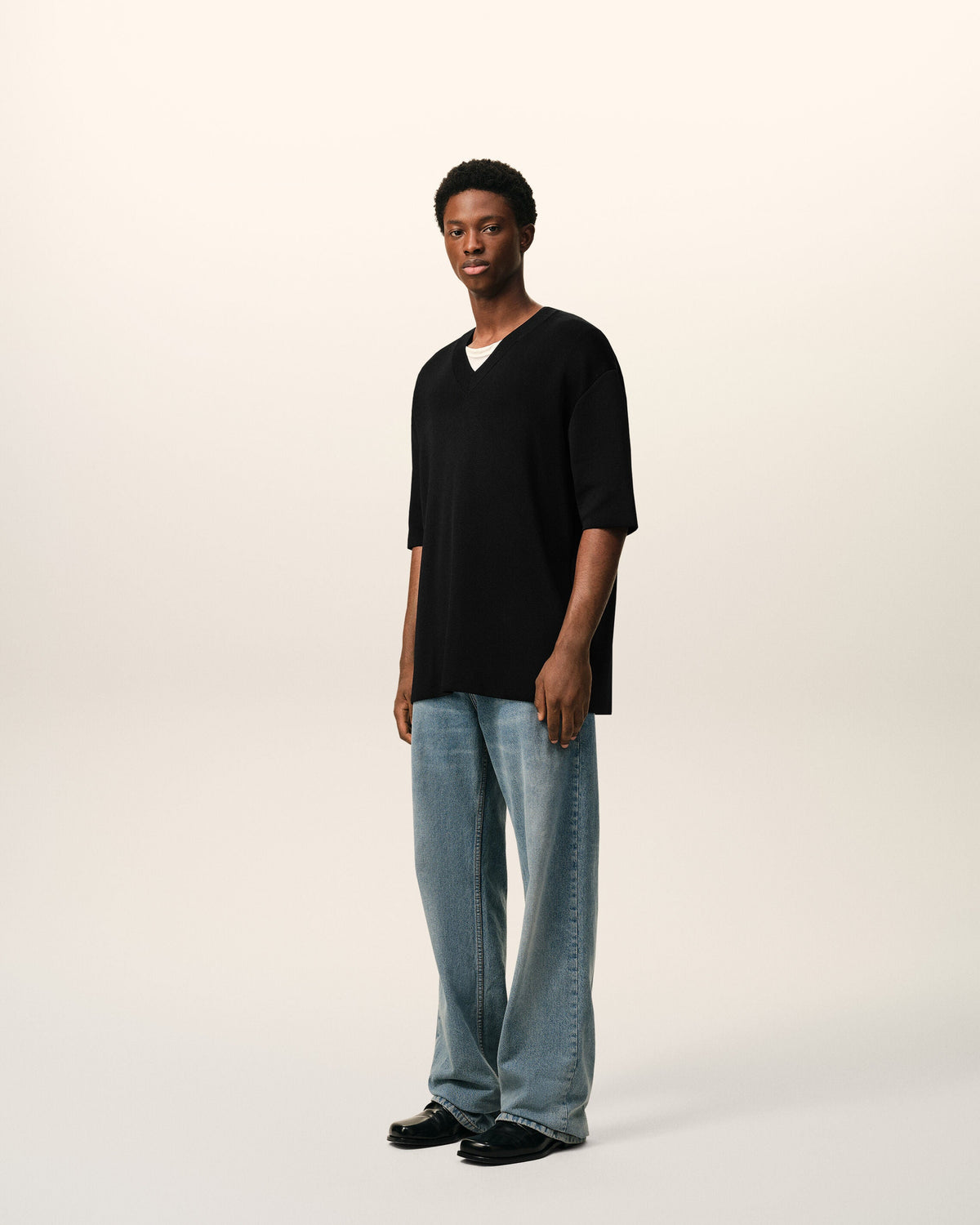 AmiParis Black Wool Short Sleeves V Neck Sweater