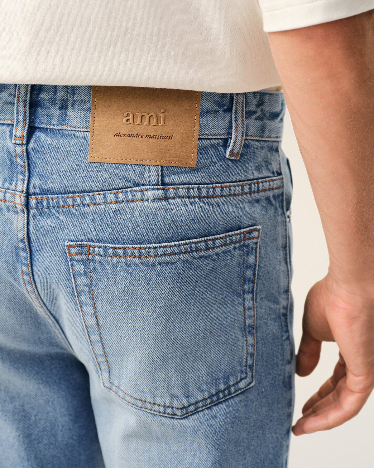 AmiParis Blue Cotton Tapered Fit Jeans