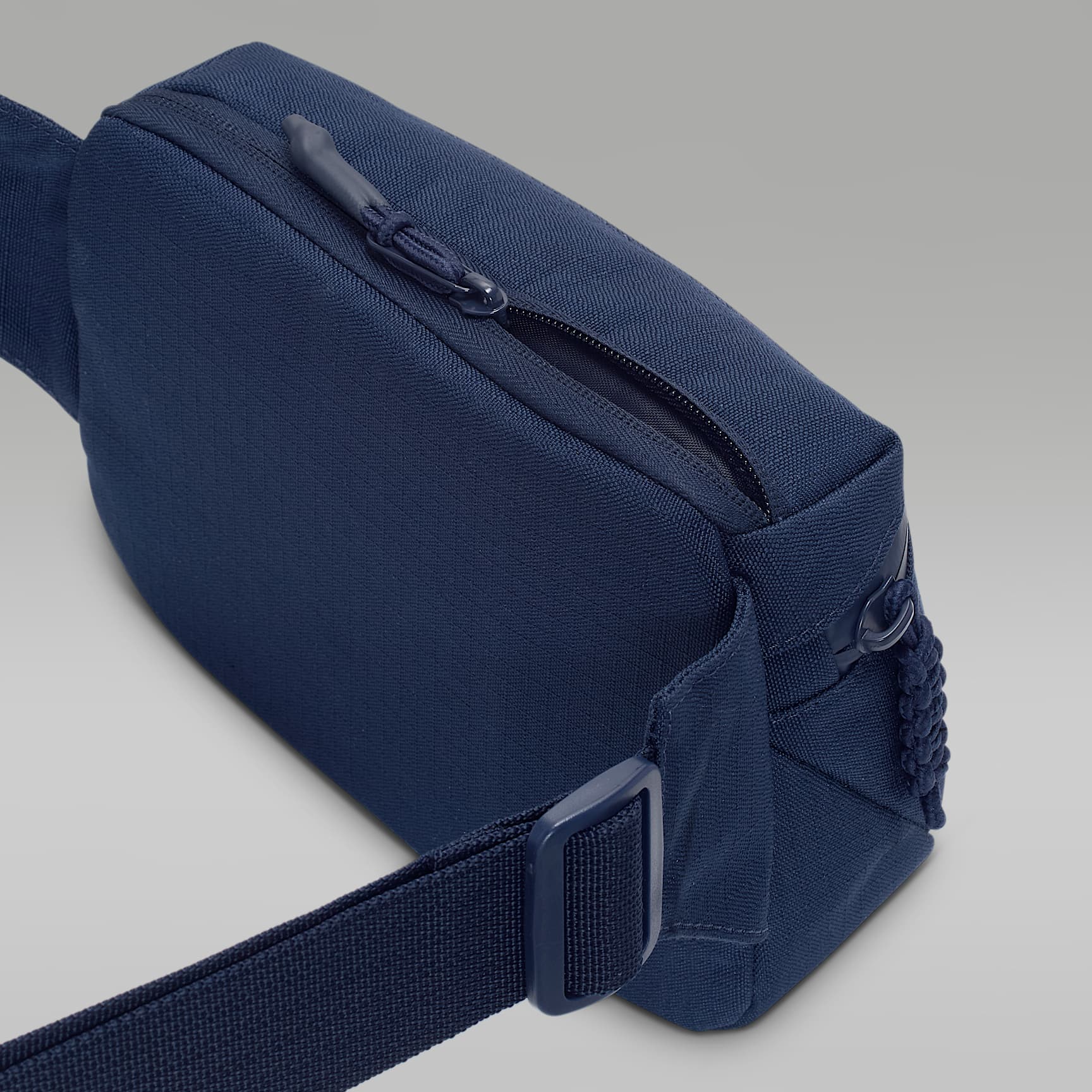 Nike Jordan Franchise Crossbody Bag (2L)