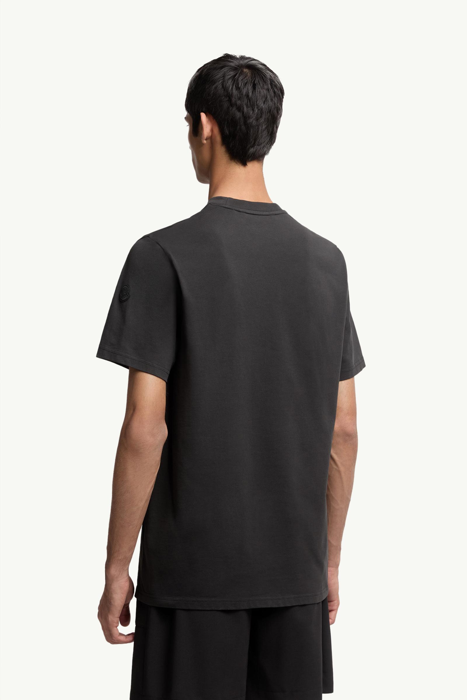 Moncler Mountain Logo Cotton T-Shirt Black Black