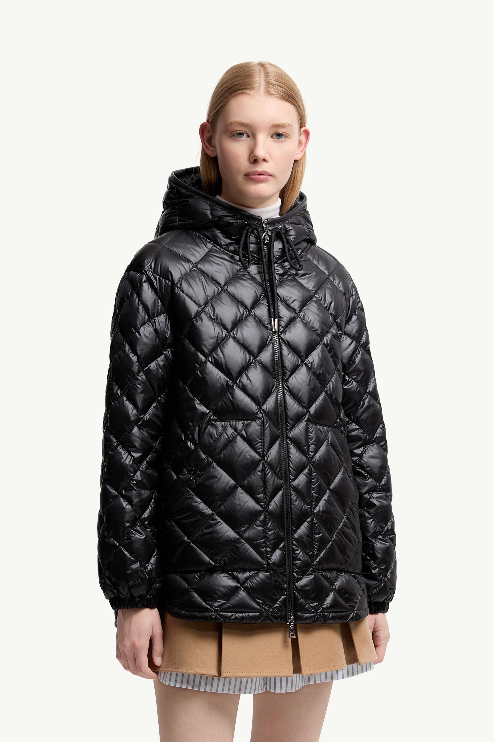 Moncler Diamond-Quilted Hooded Short Down Jacket Black Black