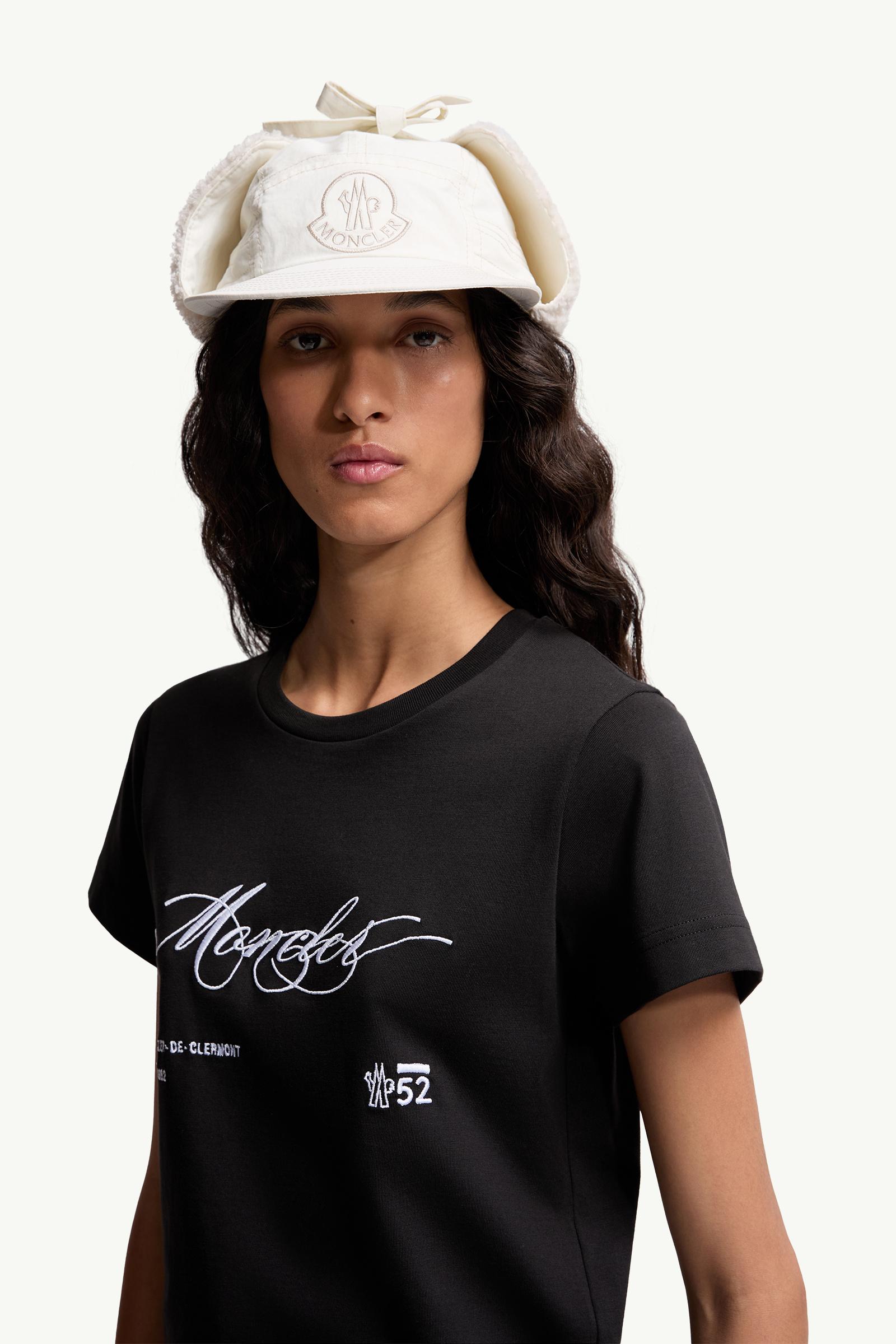 Moncler Embroidered Cursive Logo Cotton T-Shirt Black Black