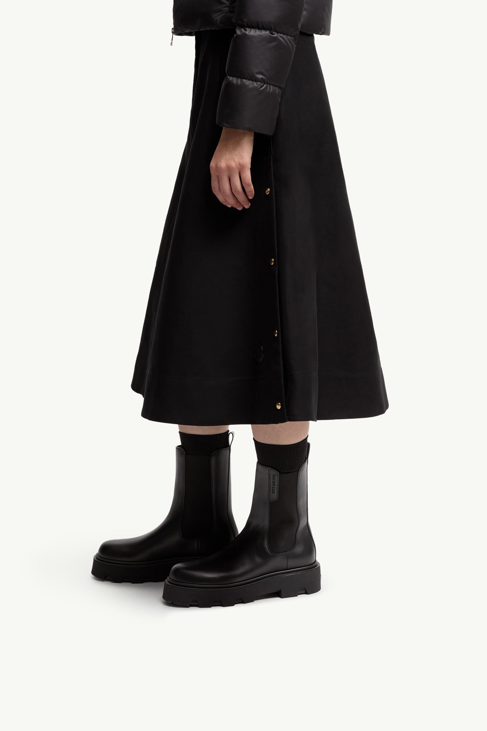 Moncler Aurea Leather Chelsea Boots Black