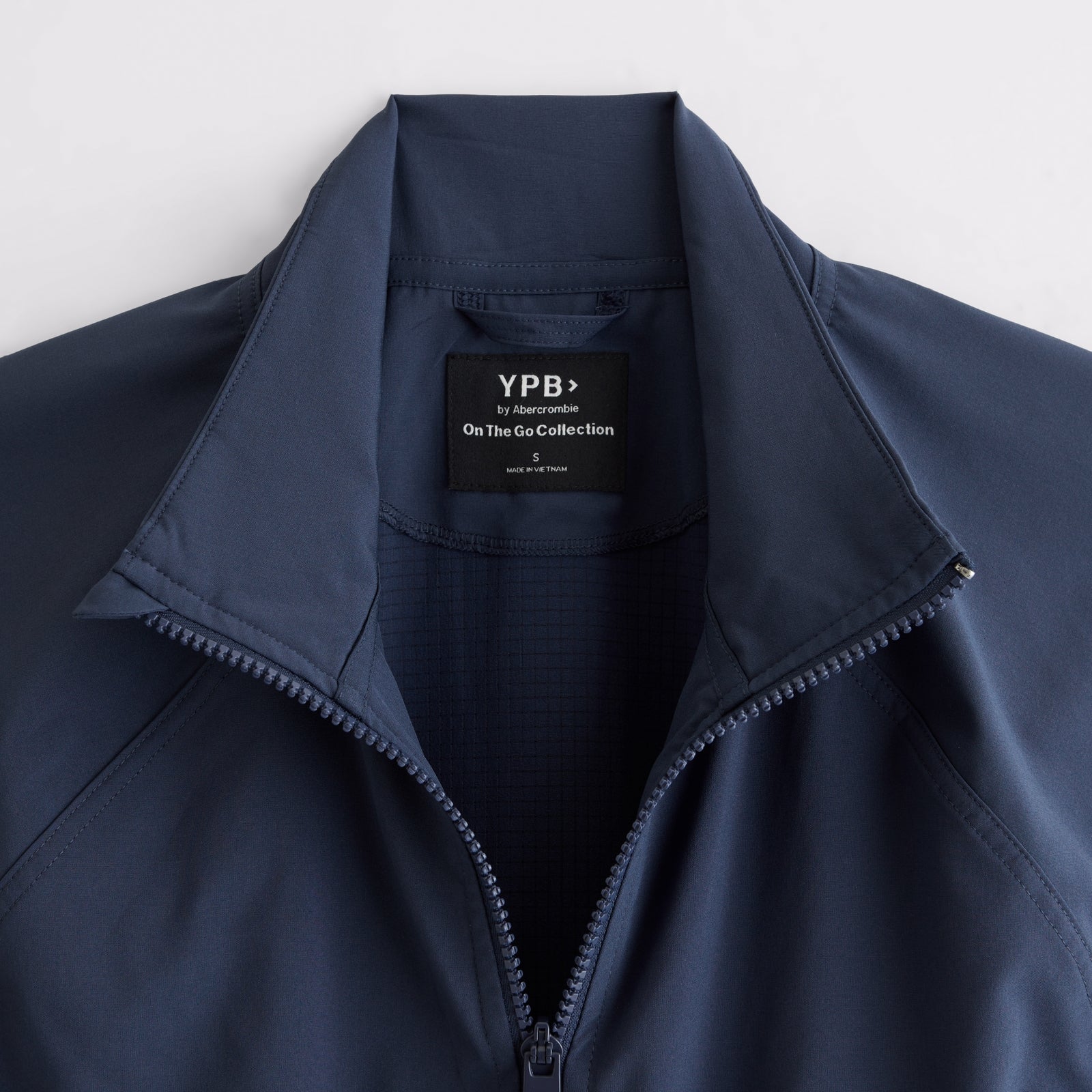 Abercrombie YPB On The Go motionTEK Cinched Jacket