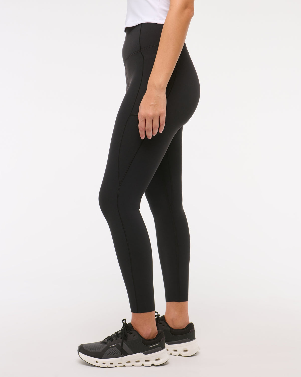 Abercrombie YPB studioFLEX Curve Love 7/8-Length Pocket Legging