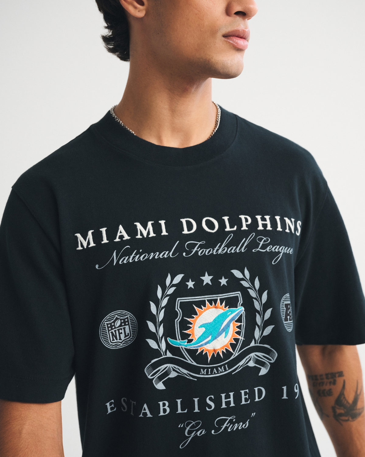 Abercrombie Tennessee Titans Premium Heavyweight 2.0 Tee
